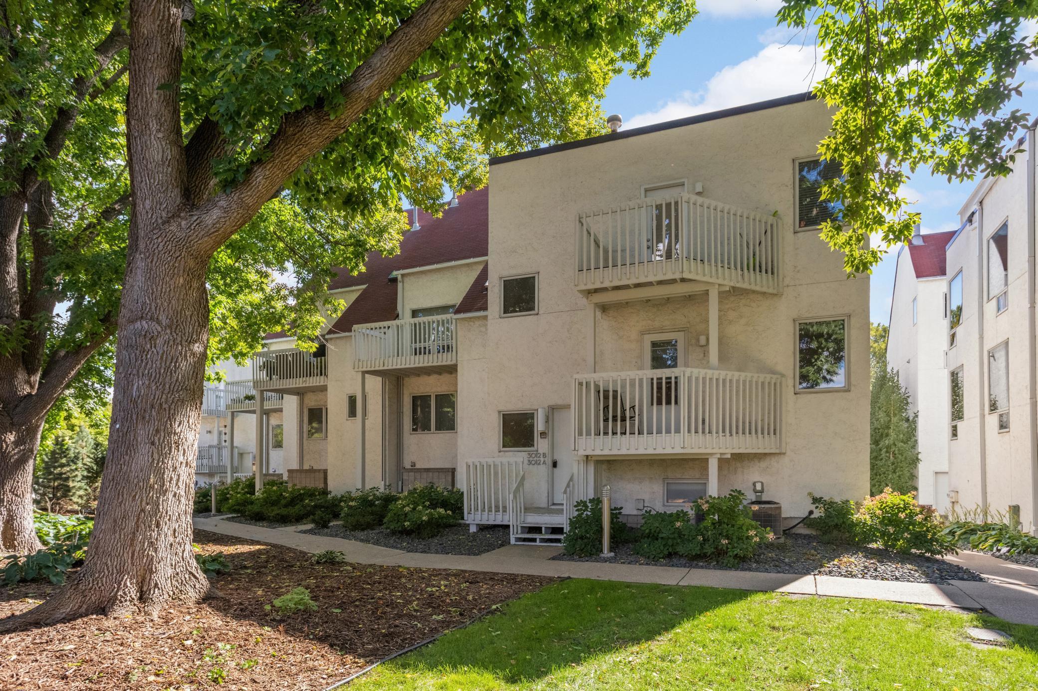 3012 Lake Shore Drive B Property Photo