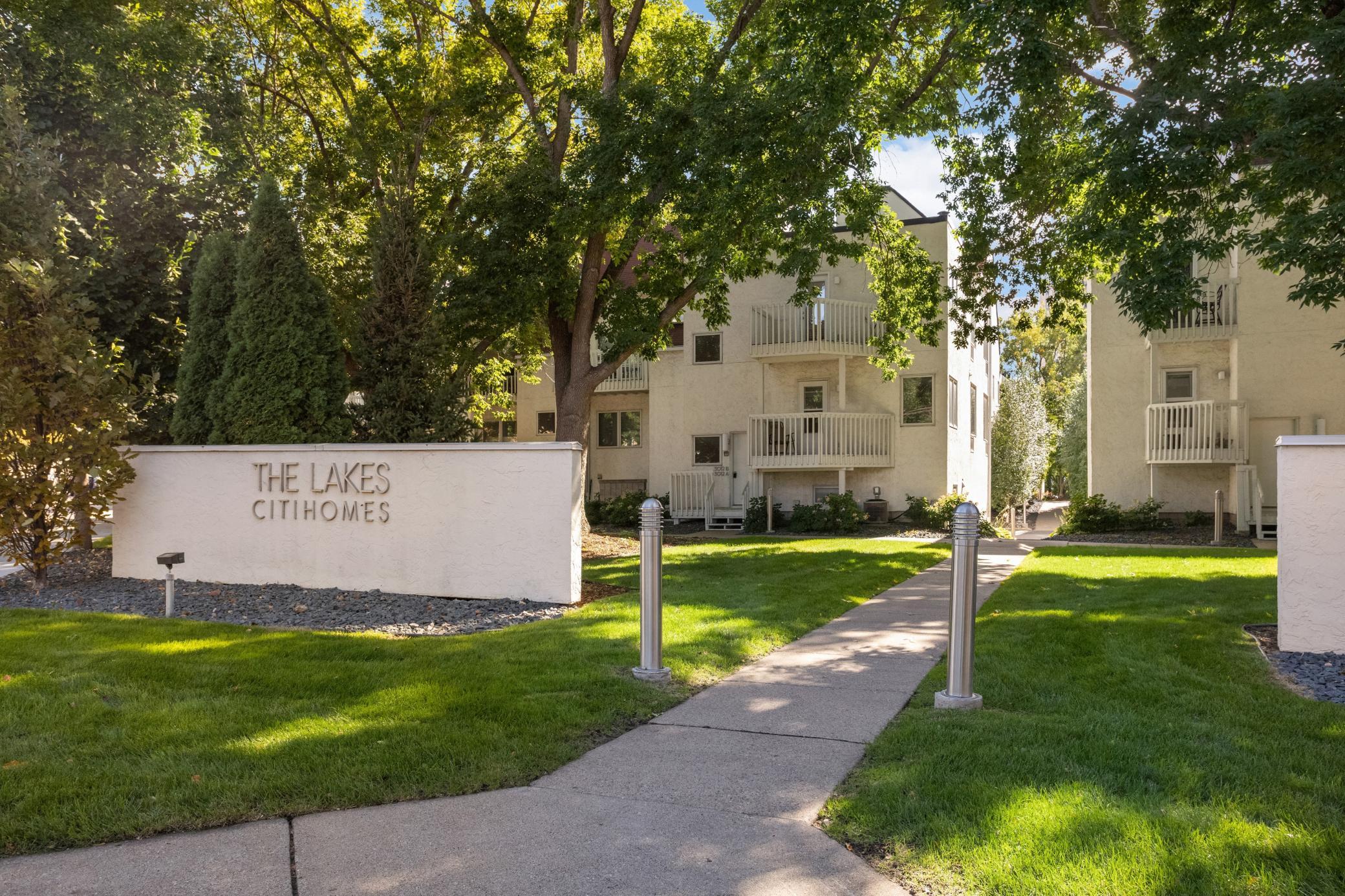 3012 Lake Shore Drive B Property Photo 2