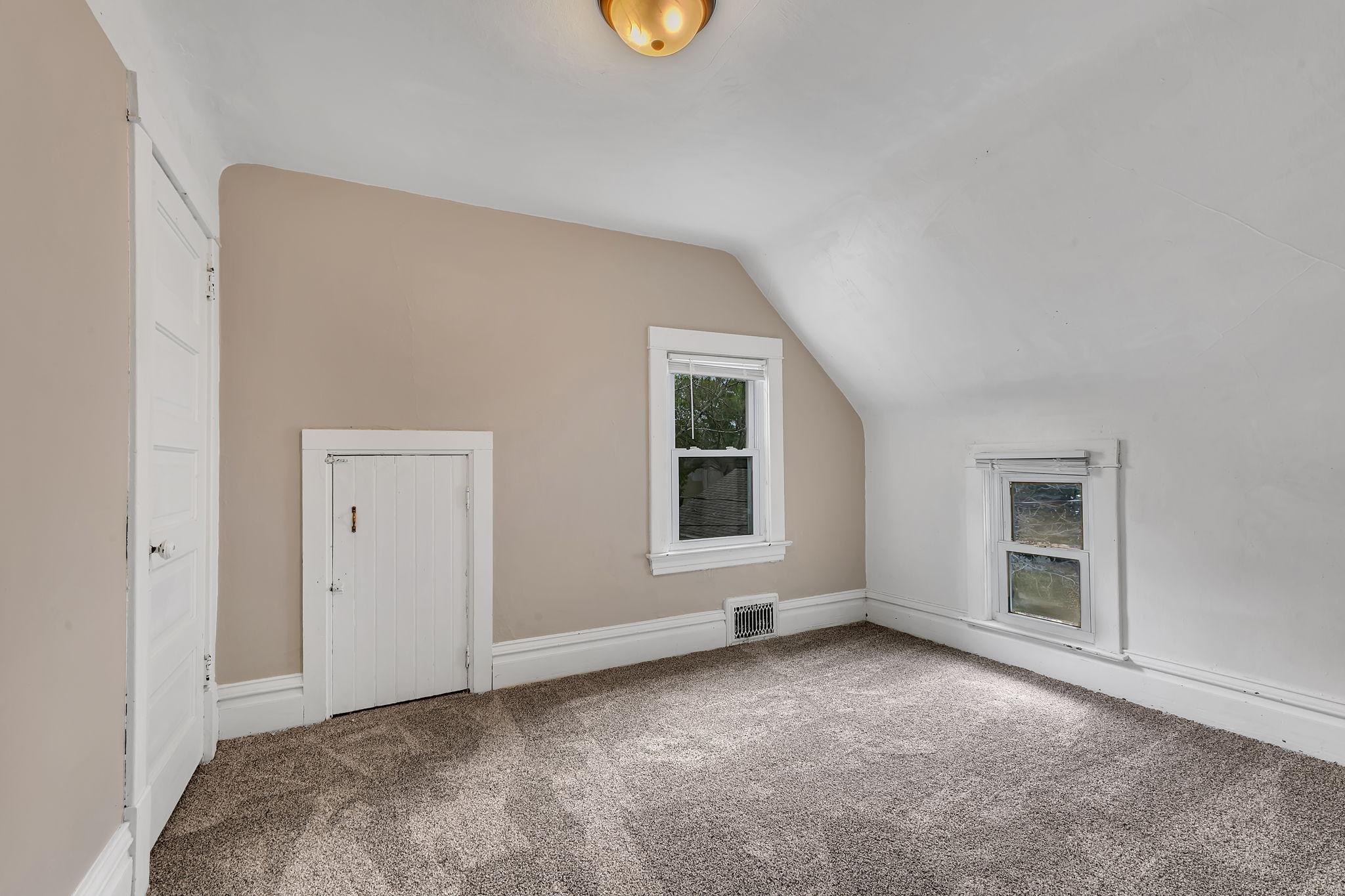 832 15th Avenue S Property Photo 16