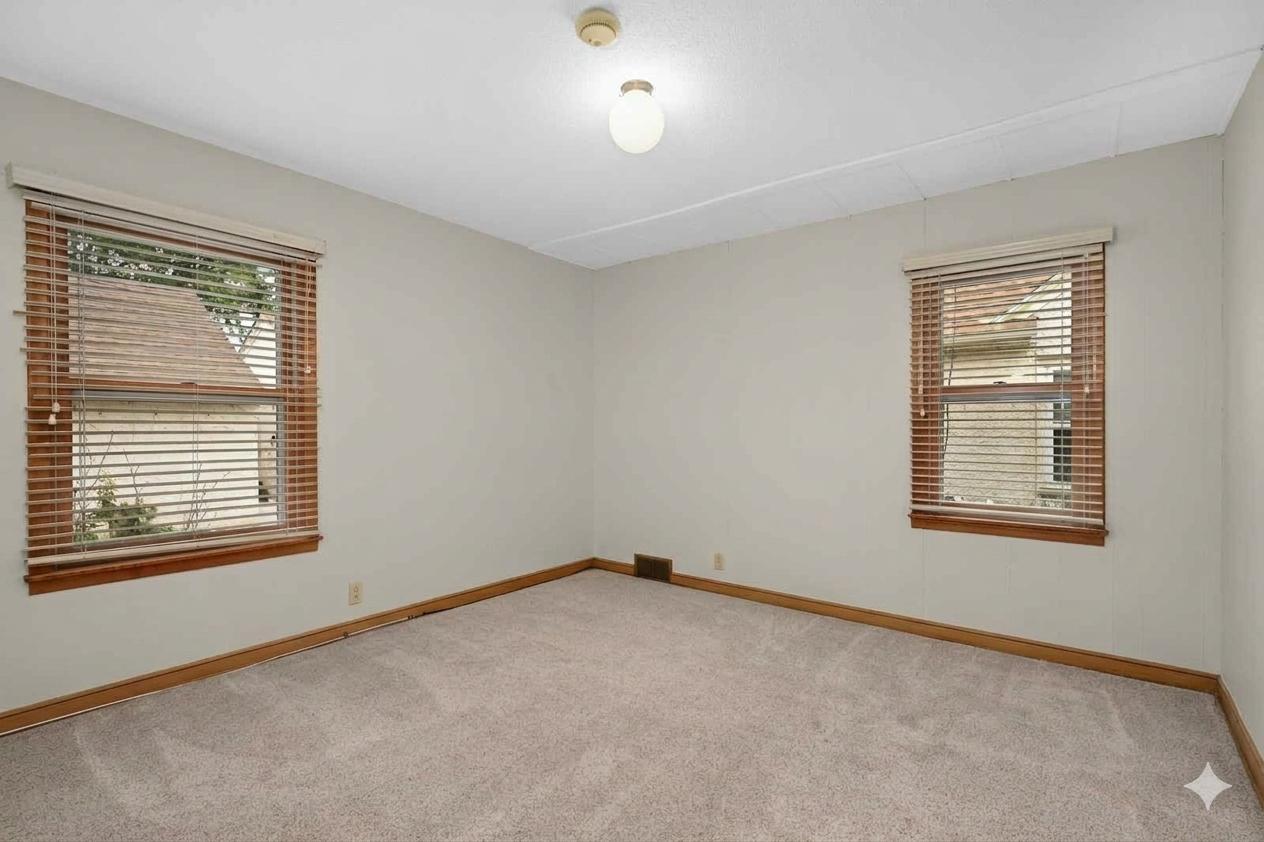 5636 Cedar Avenue S Property Photo 12