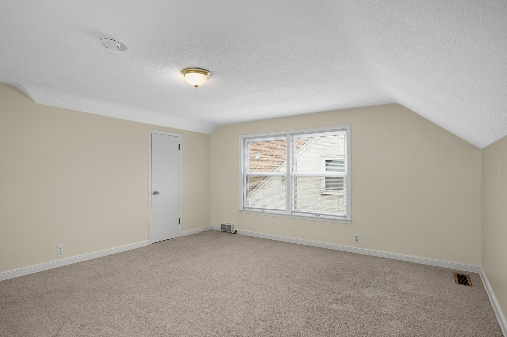 5636 Cedar Avenue S Property Photo 21