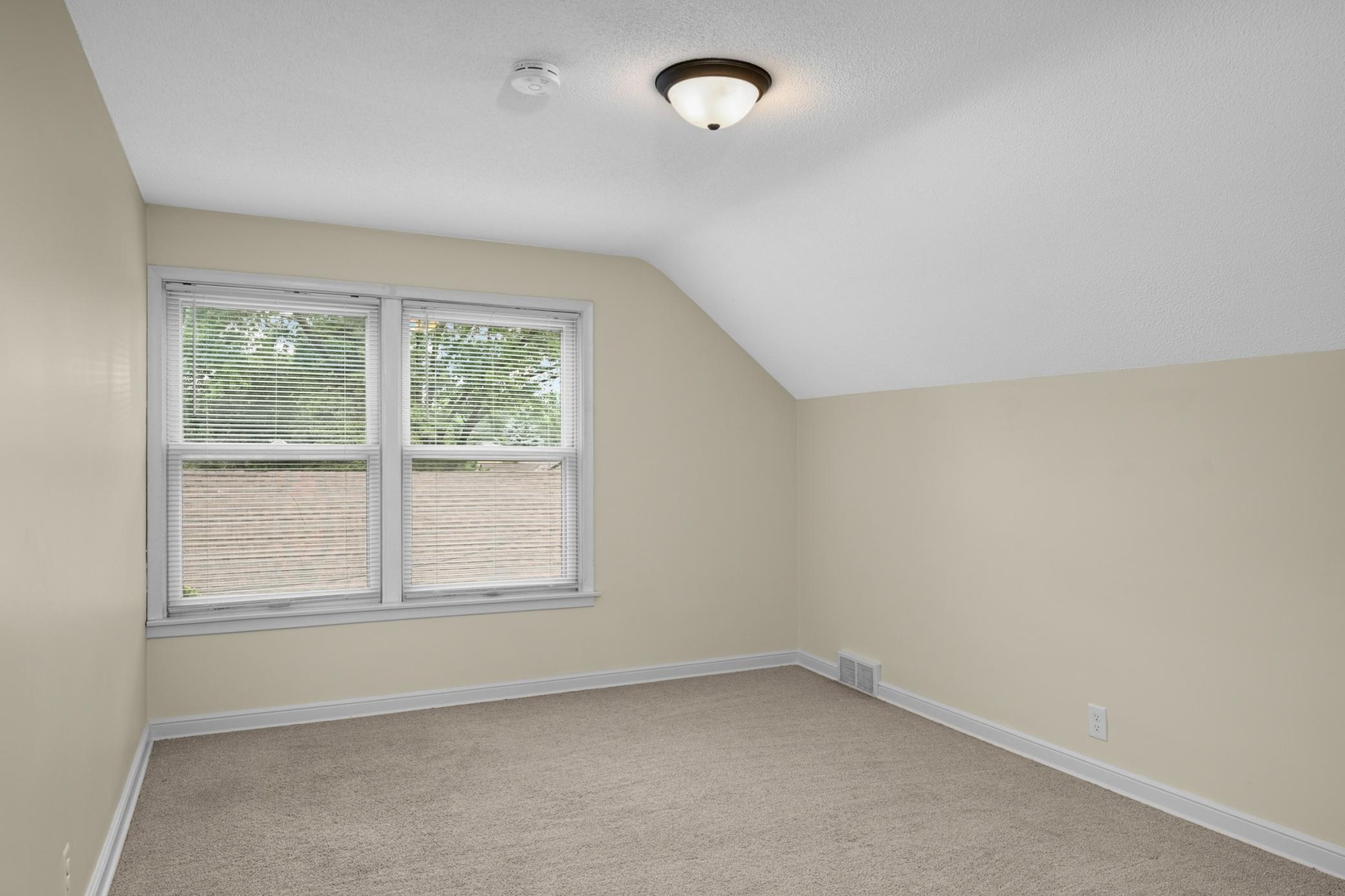 5636 Cedar Avenue S Property Photo 23
