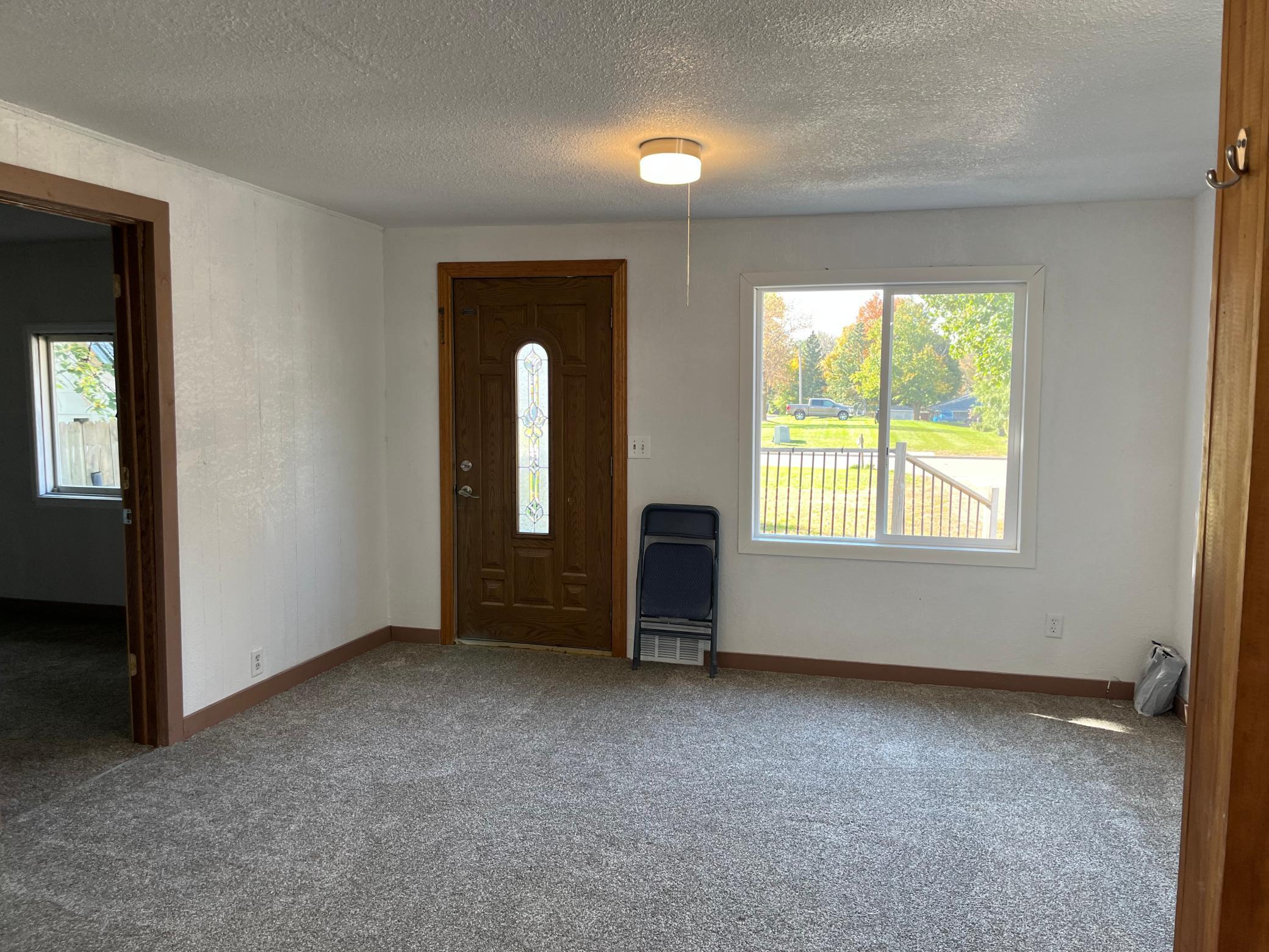 1653 Langley Avenue Property Photo 8