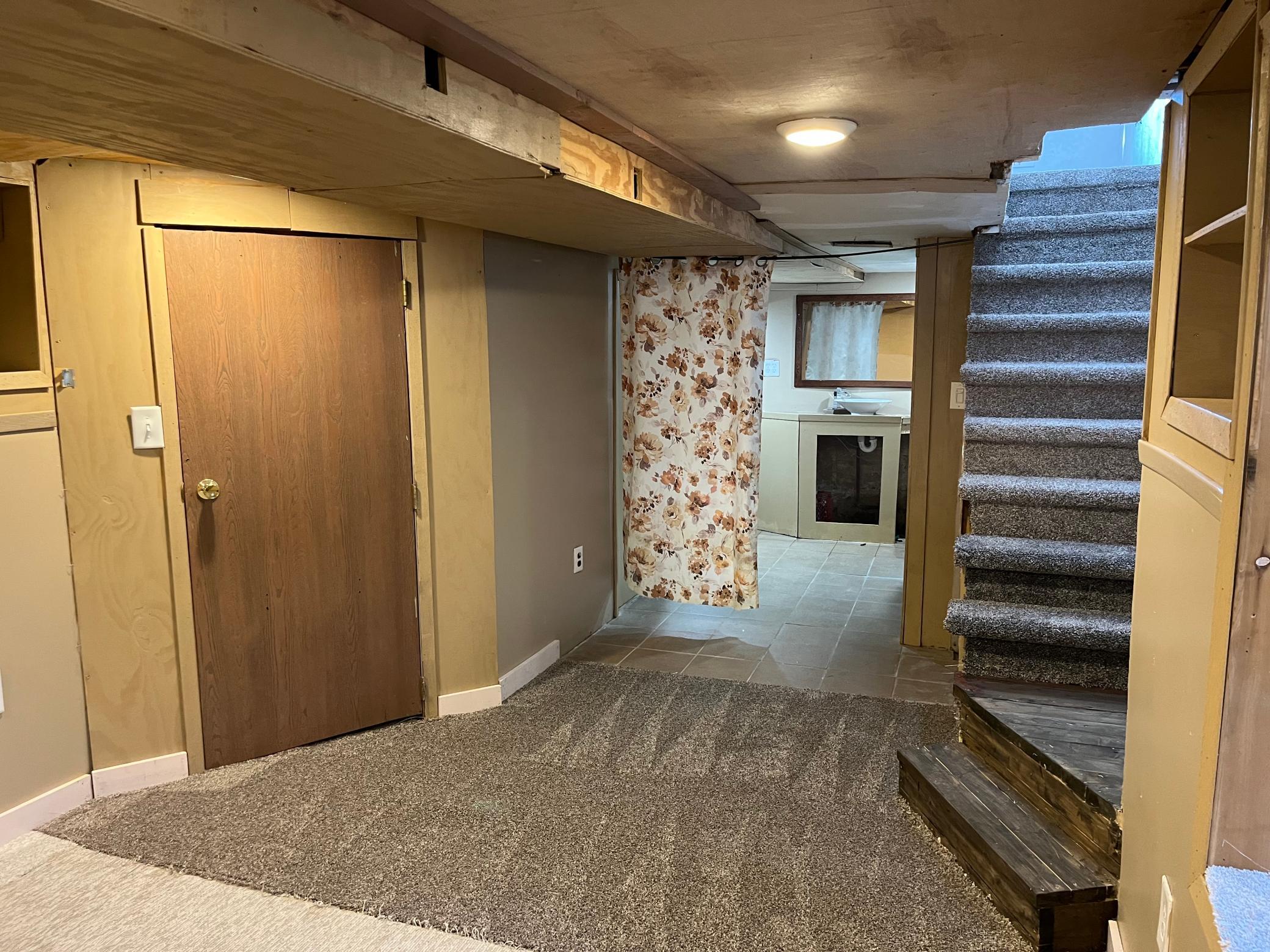 1653 Langley Avenue Property Photo 14