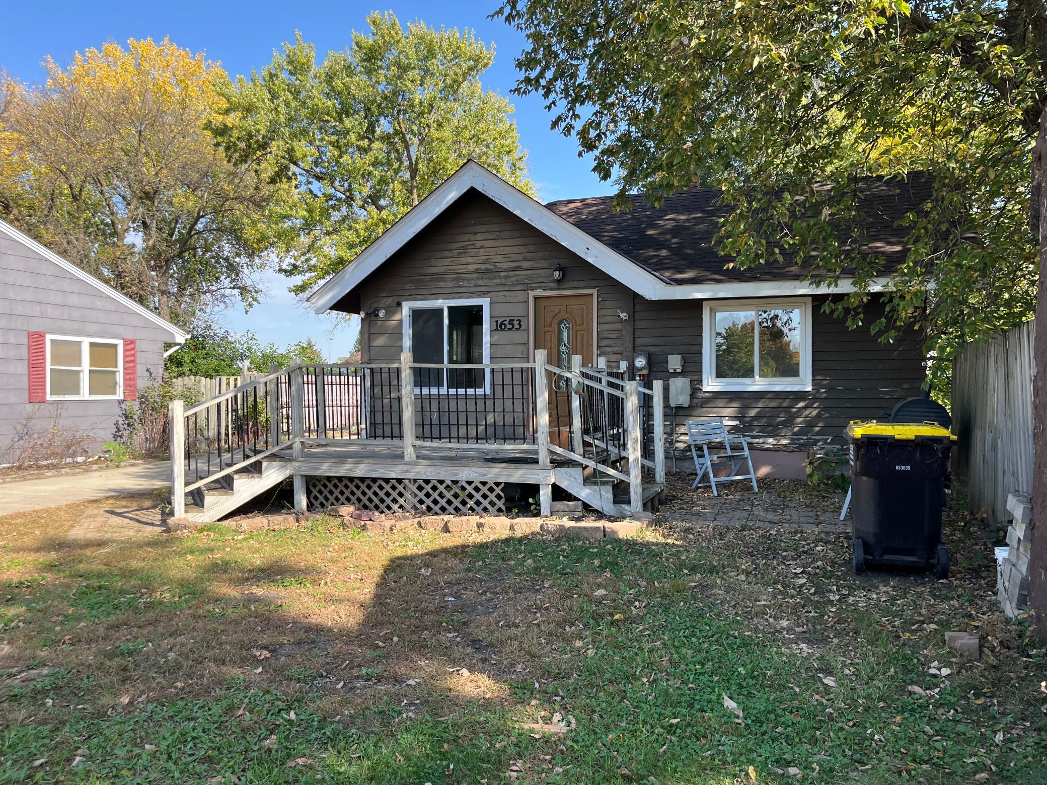 1653 Langley Avenue Property Photo 20