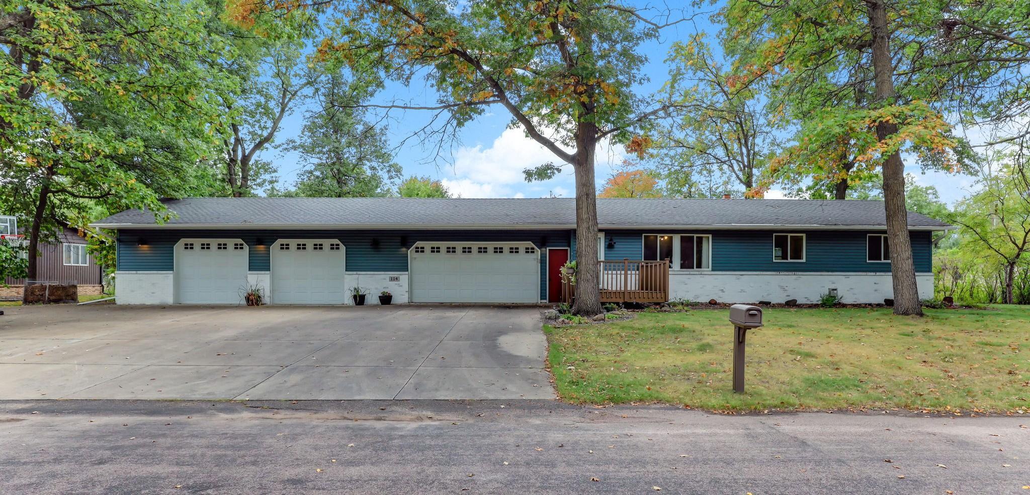 114 Woodland Circle Property Photo 1