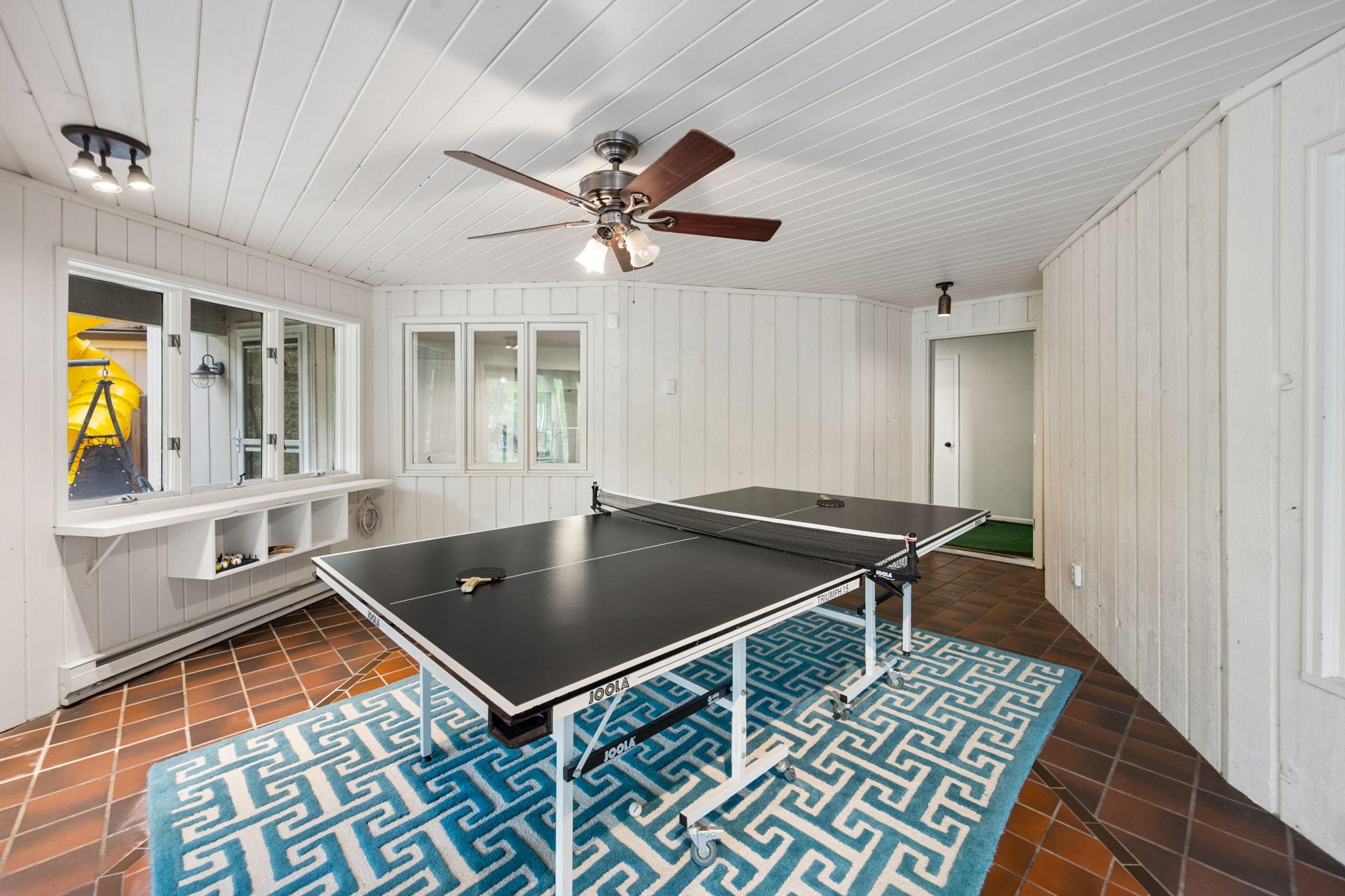6525 Rowland Road Property Photo 4