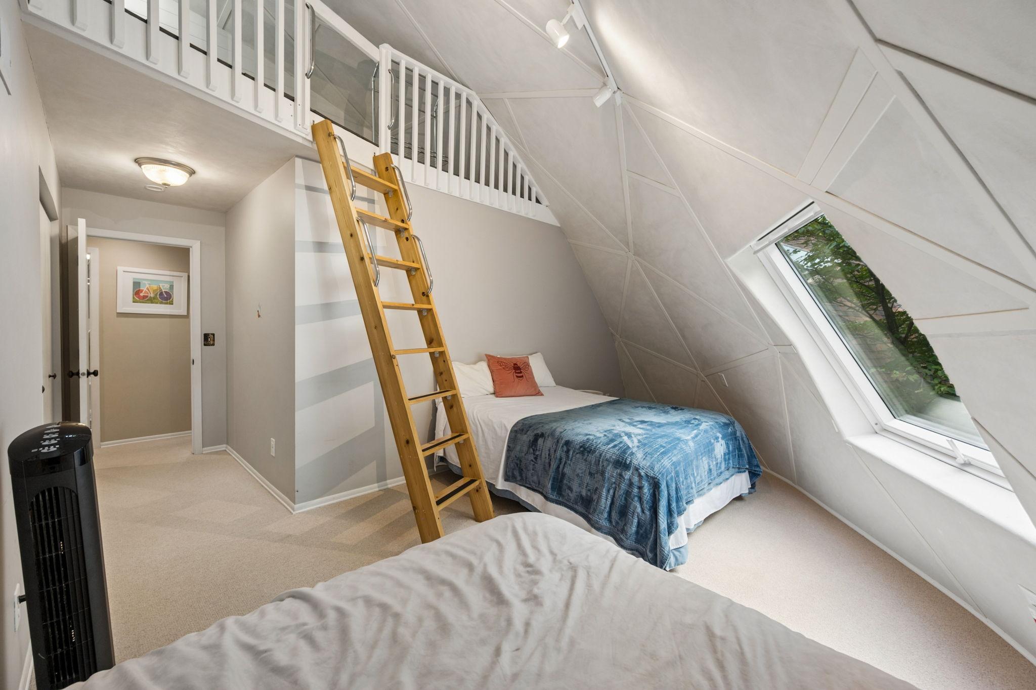 6525 Rowland Road Property Photo 24