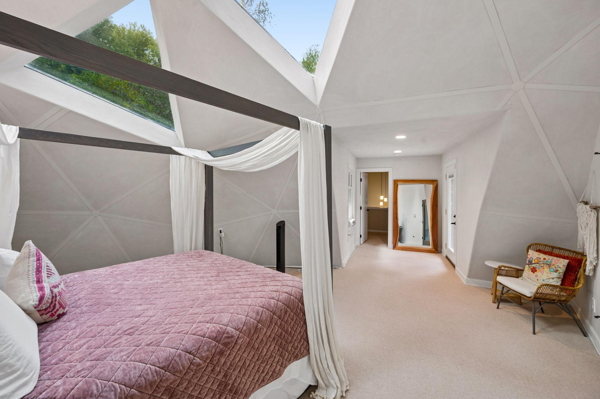 6525 Rowland Road Property Photo 29