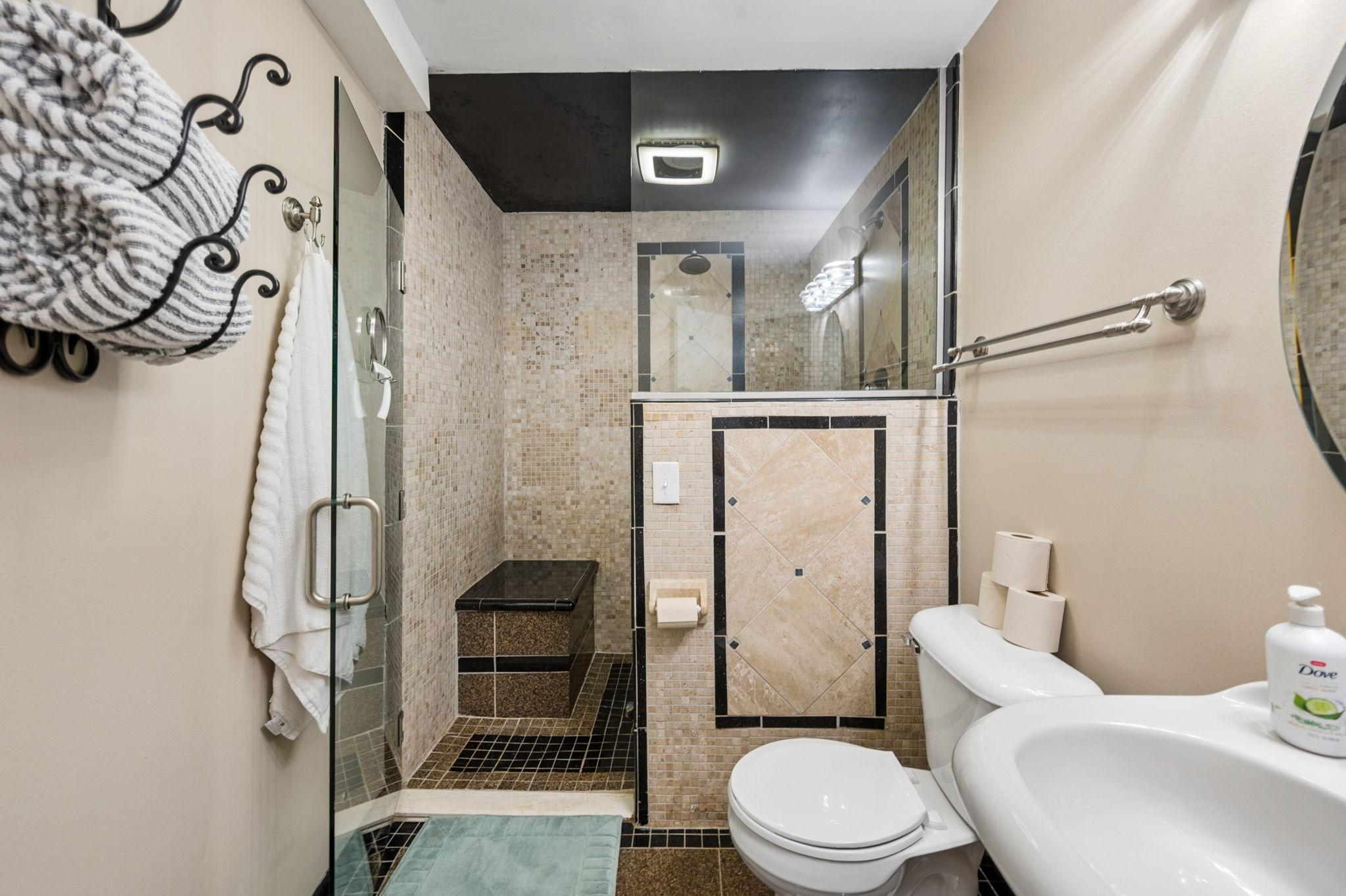 6525 Rowland Road Property Photo 48