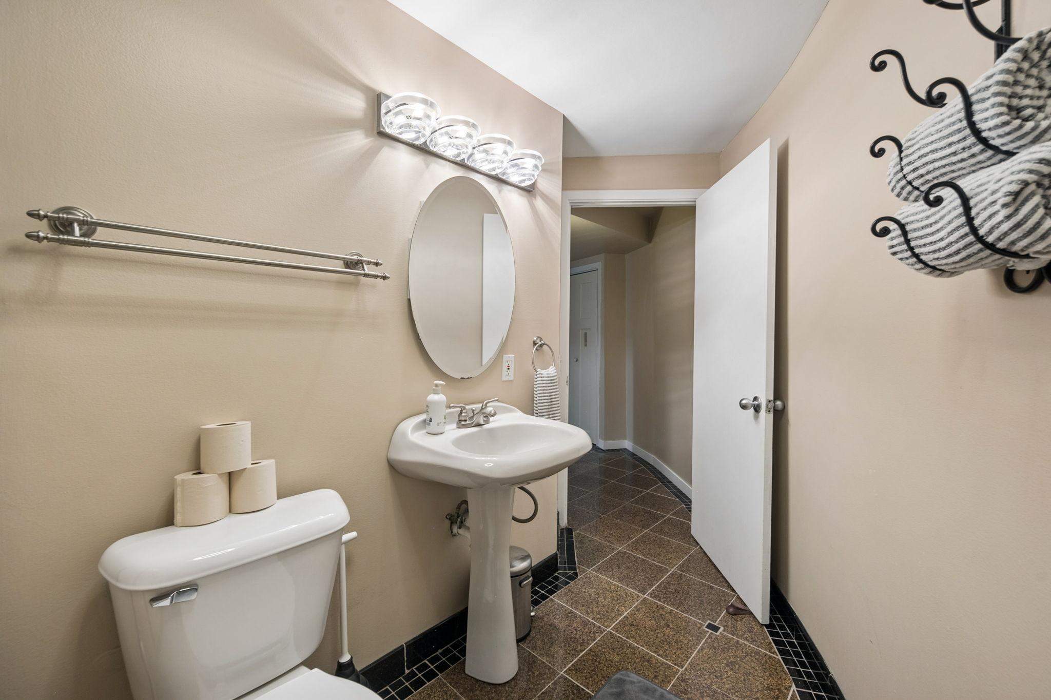 6525 Rowland Road Property Photo 50