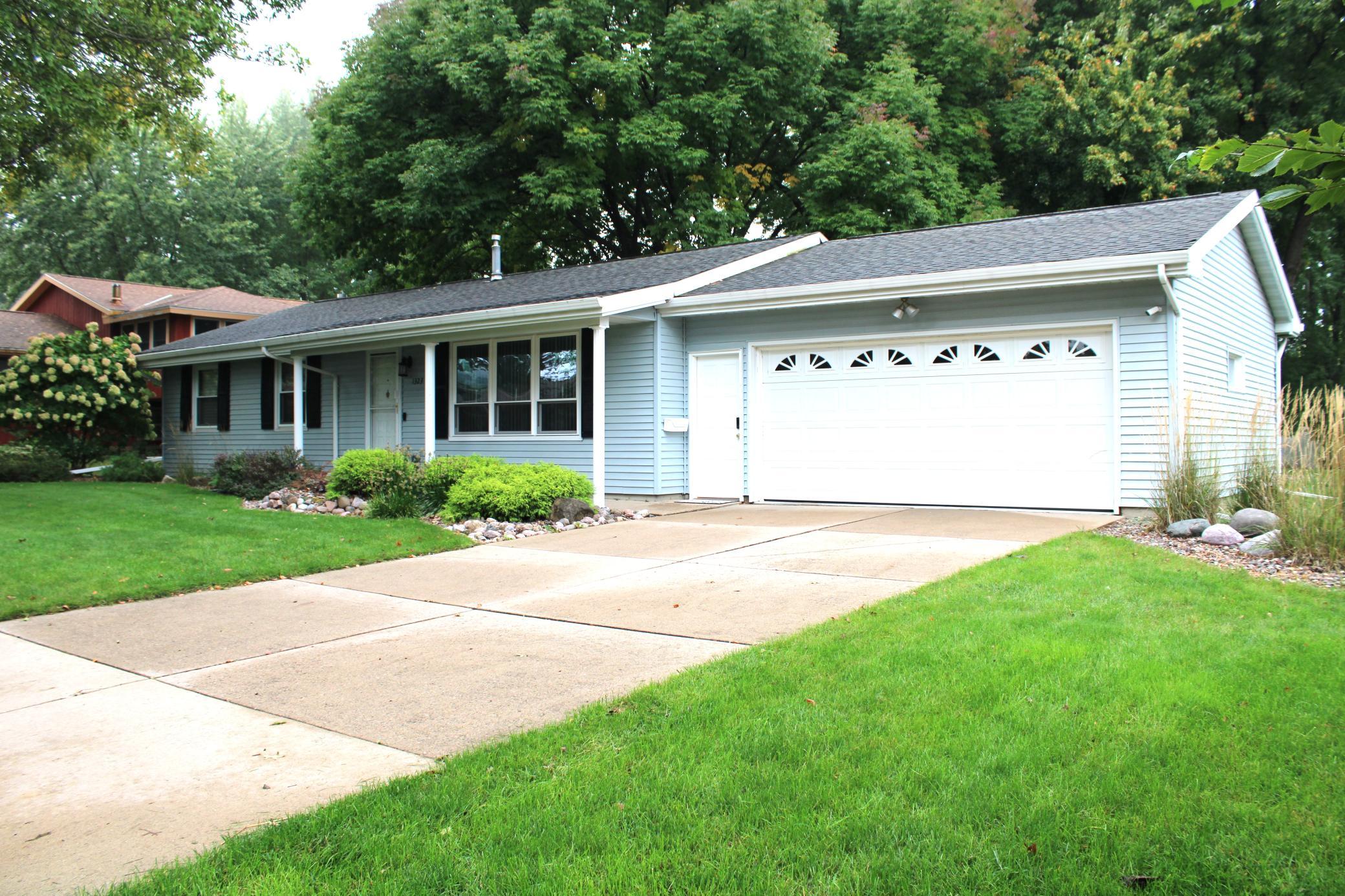 7151416 Property Photo 1