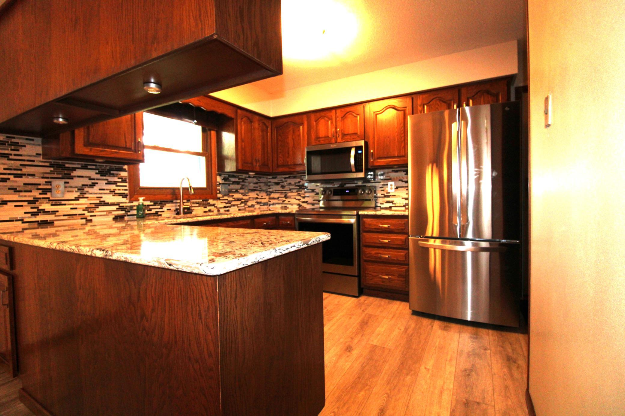 7151416 Property Photo 2