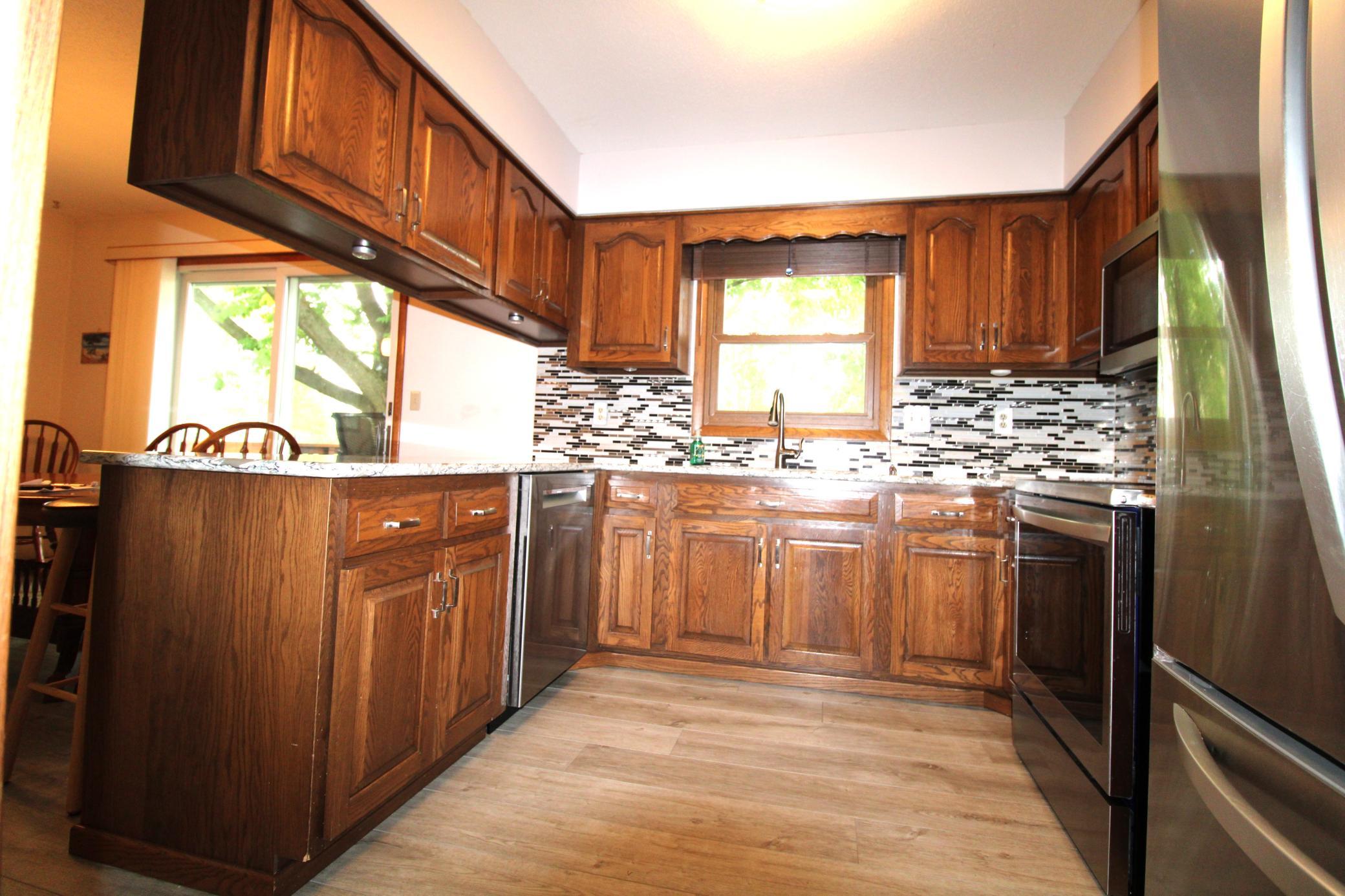 7151416 Property Photo 3