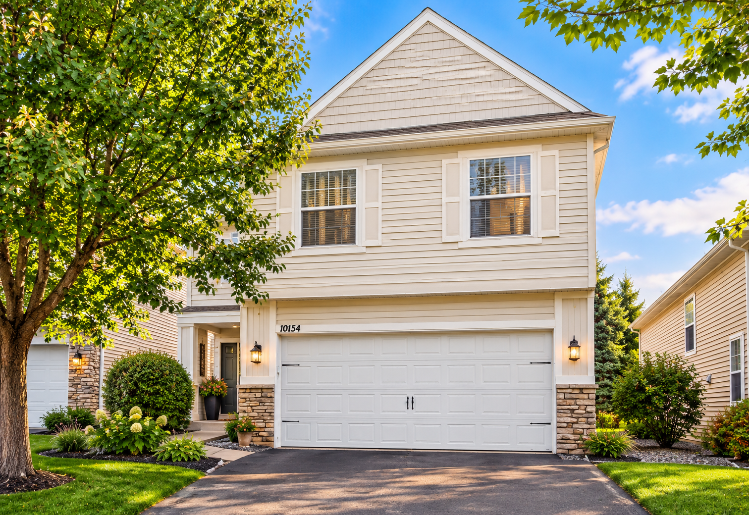 10154 Country Club Curve Property Photo 1