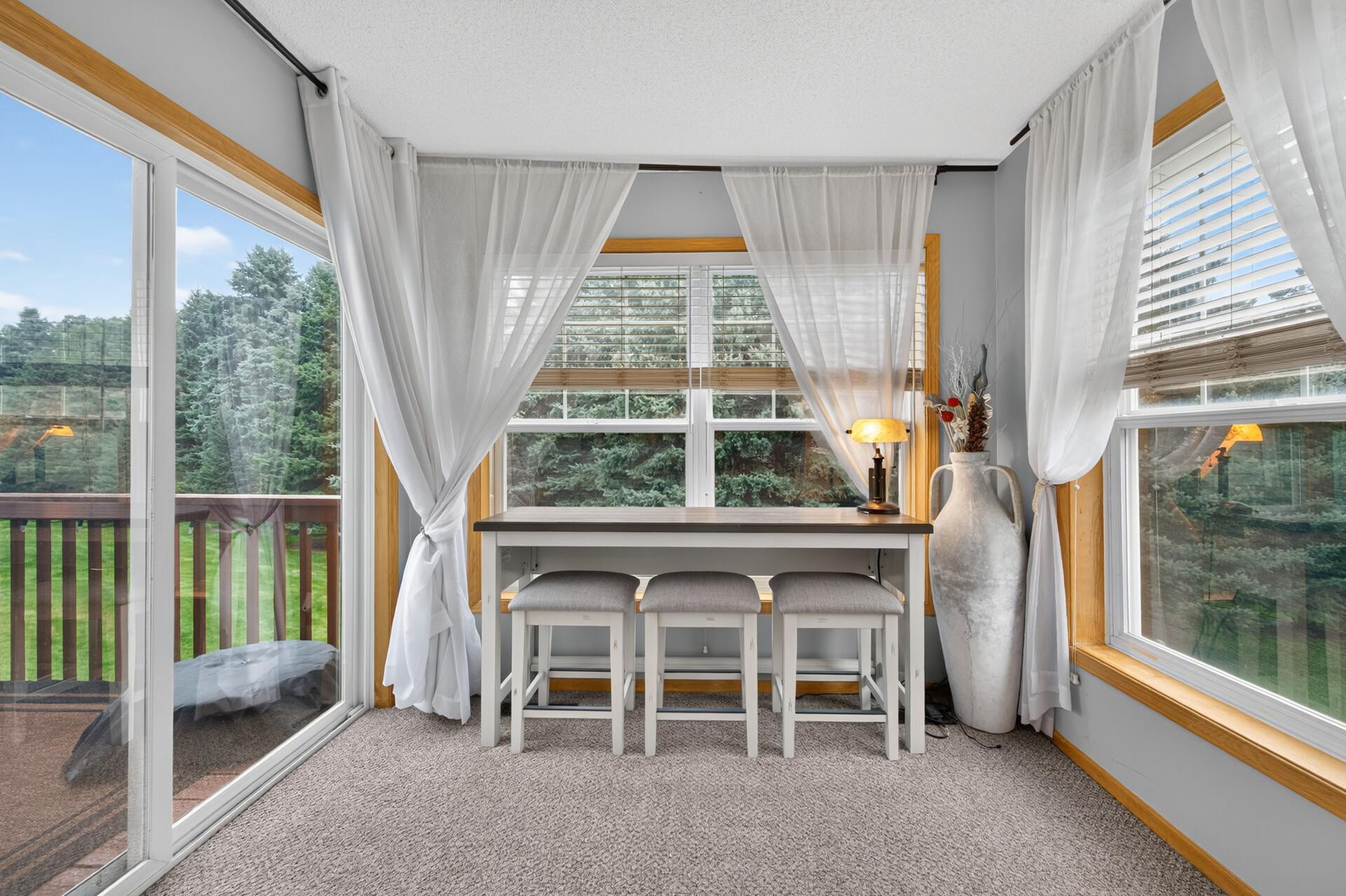 10154 Country Club Curve Property Photo 7