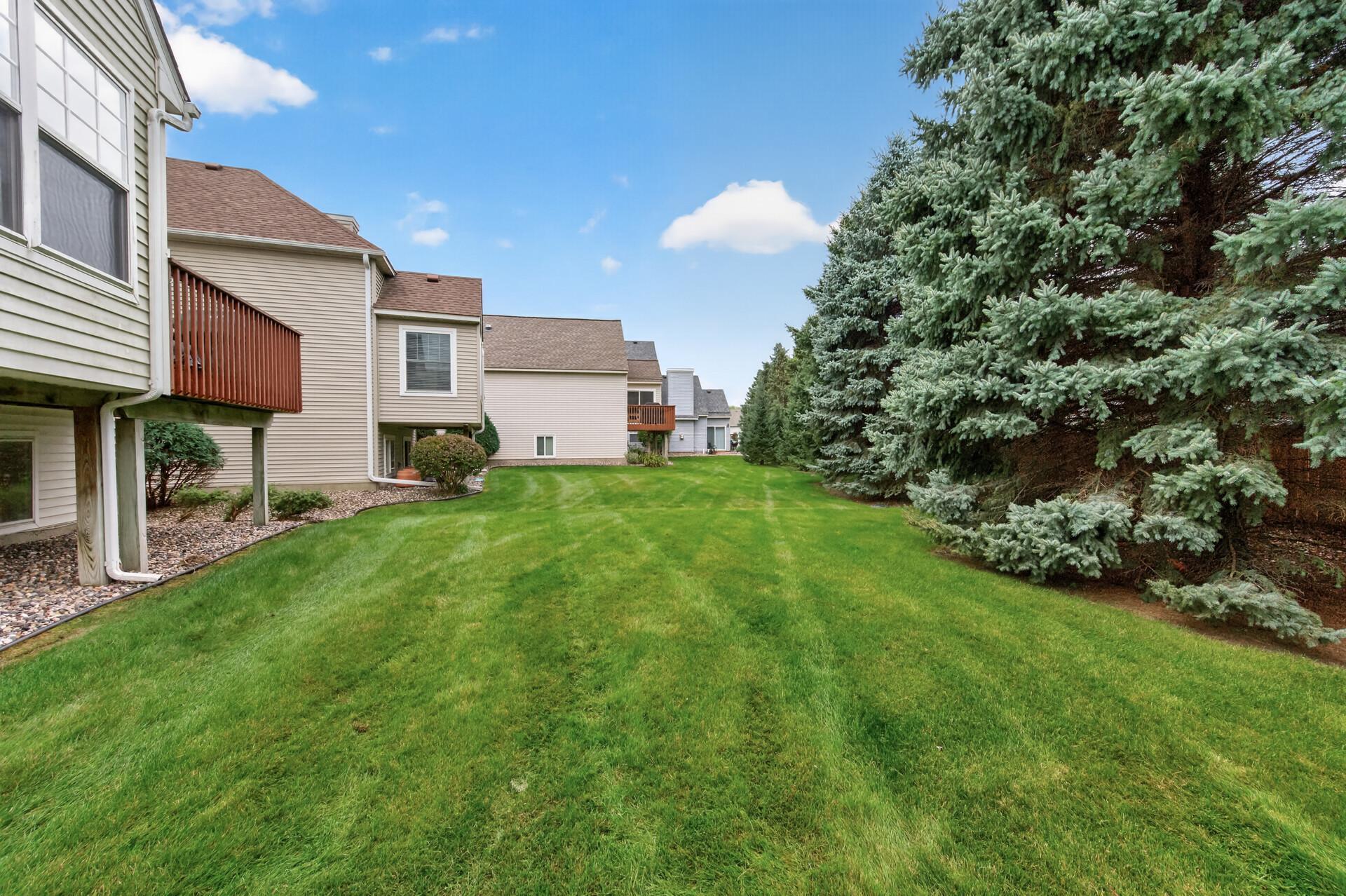 10154 Country Club Curve Property Photo 17
