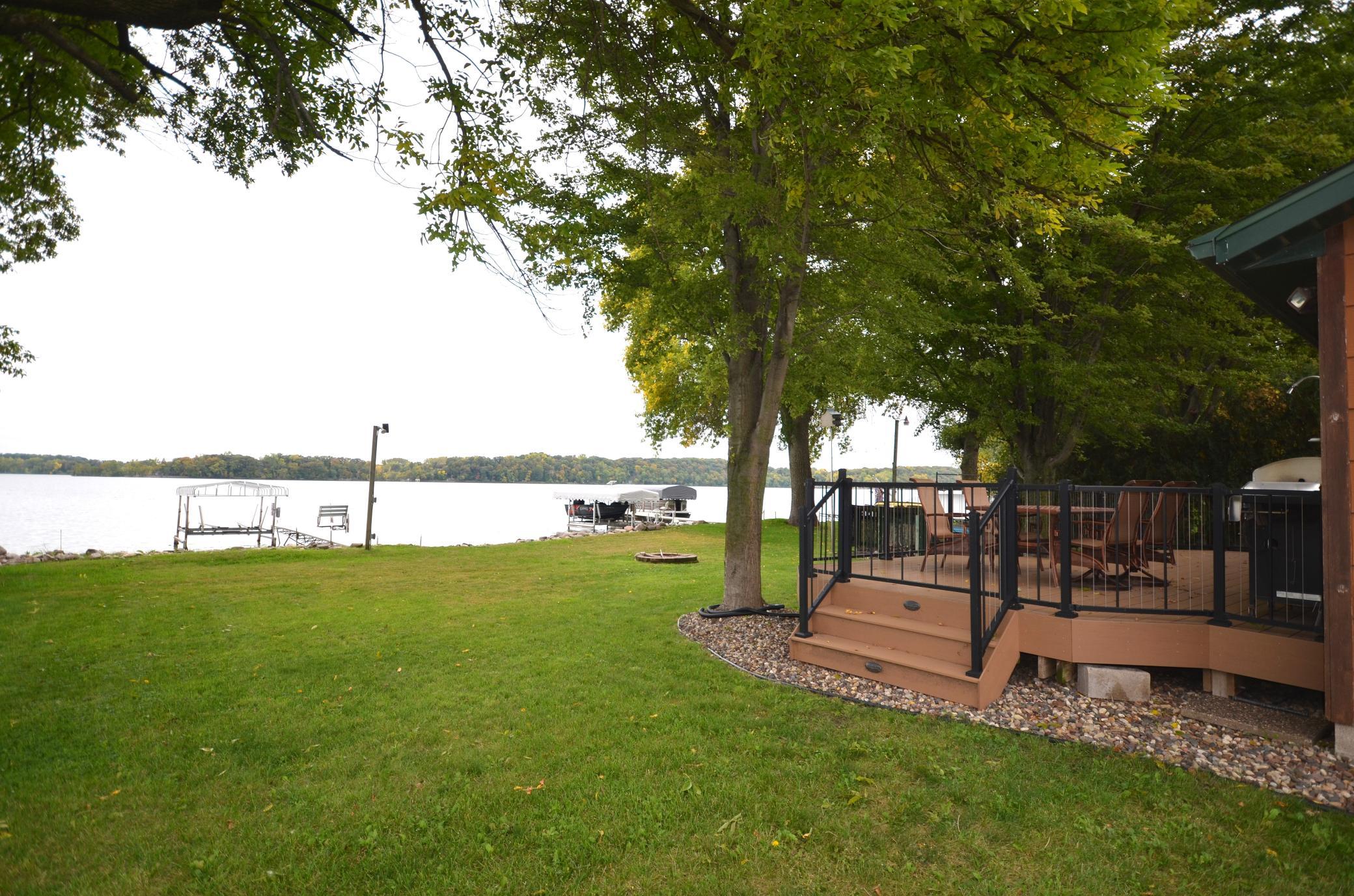17075 Dickenson Lane Property Photo 5