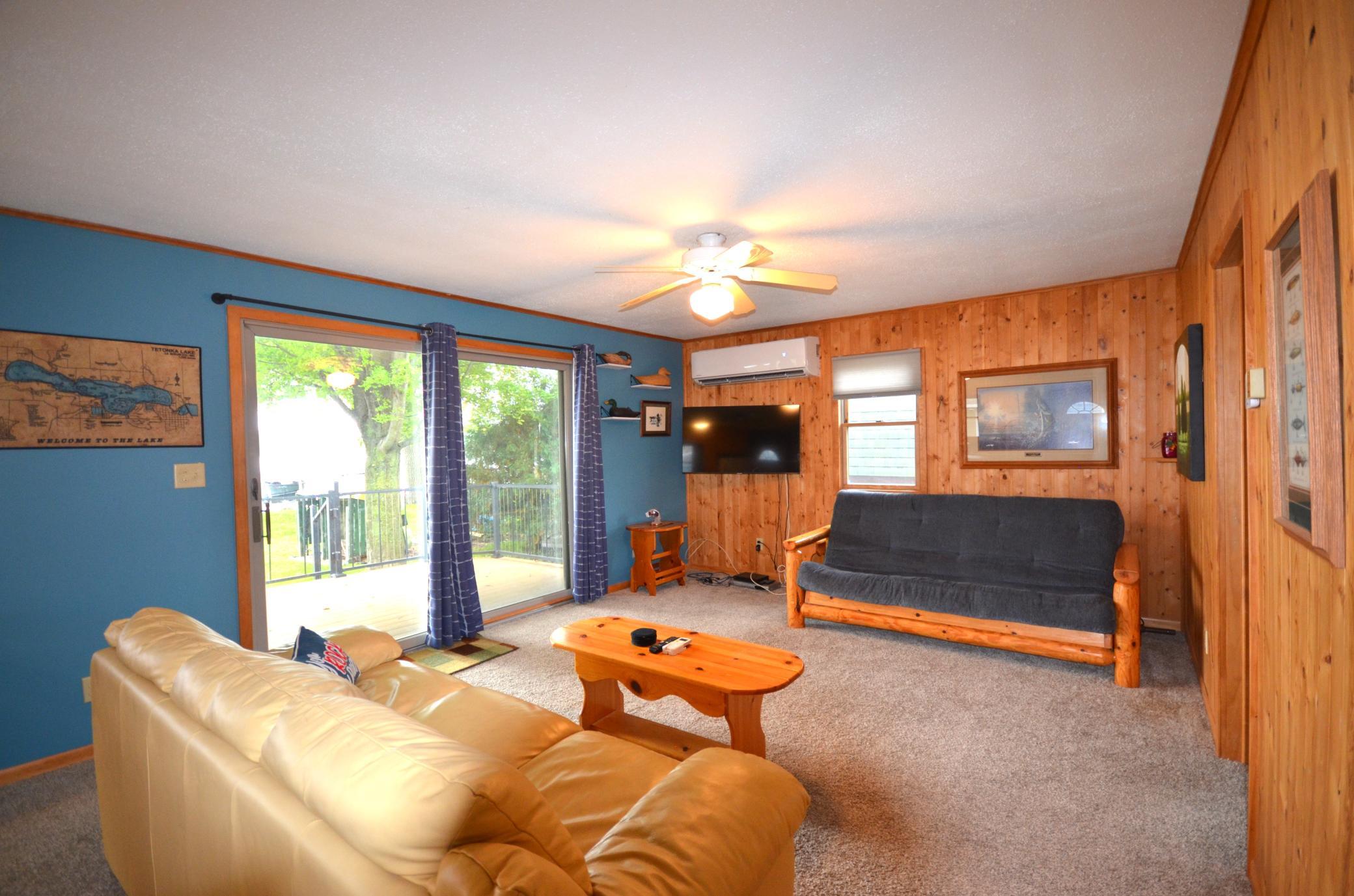 17075 Dickenson Lane Property Photo 8