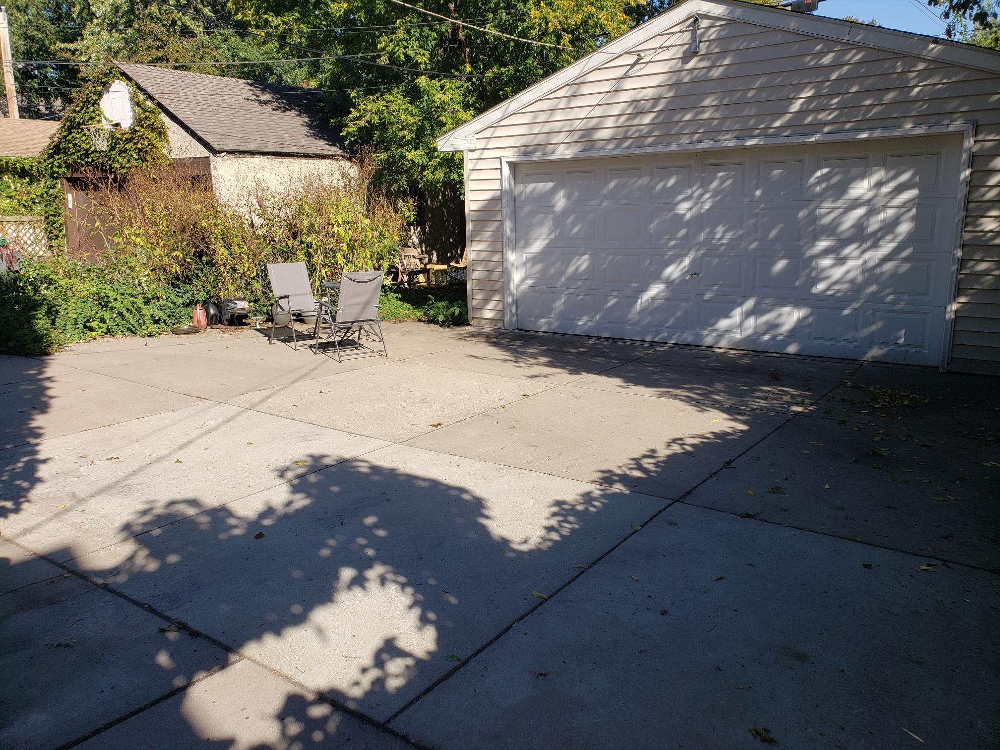 4331 Chowen Avenue S Property Photo 7