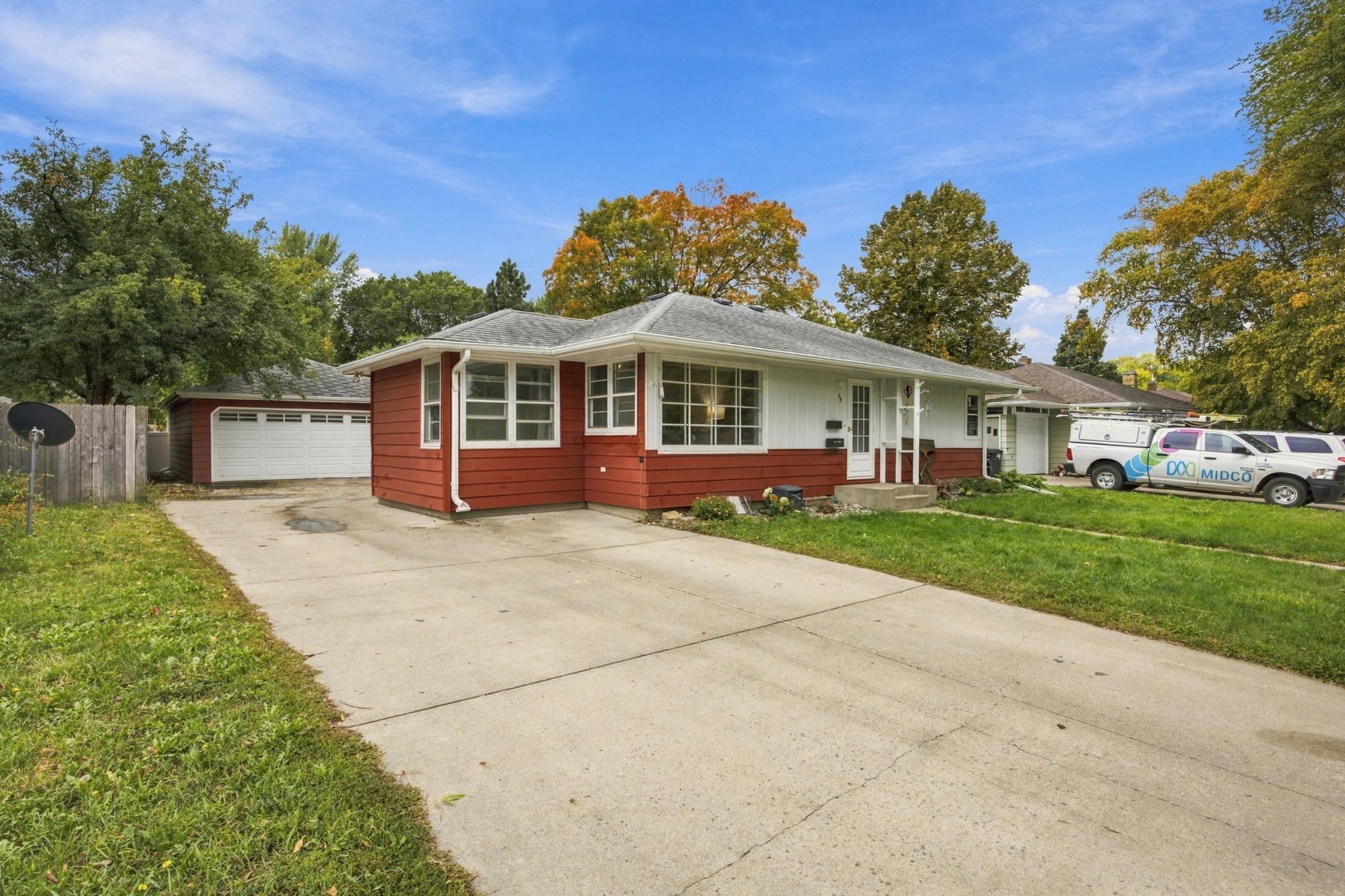 48 17th Avenue N Property Photo 1