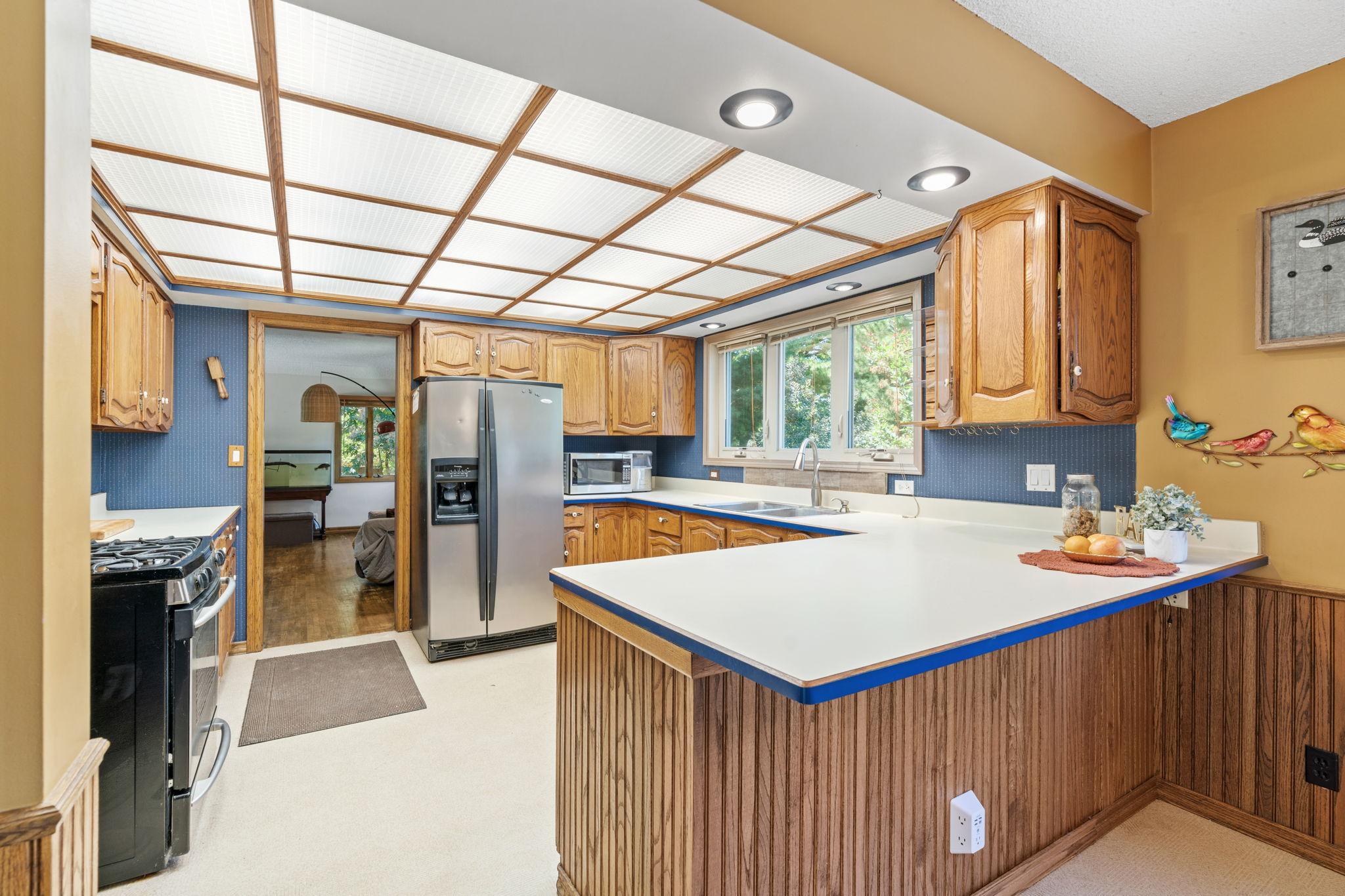 5510 James Avenue N Property Photo 14