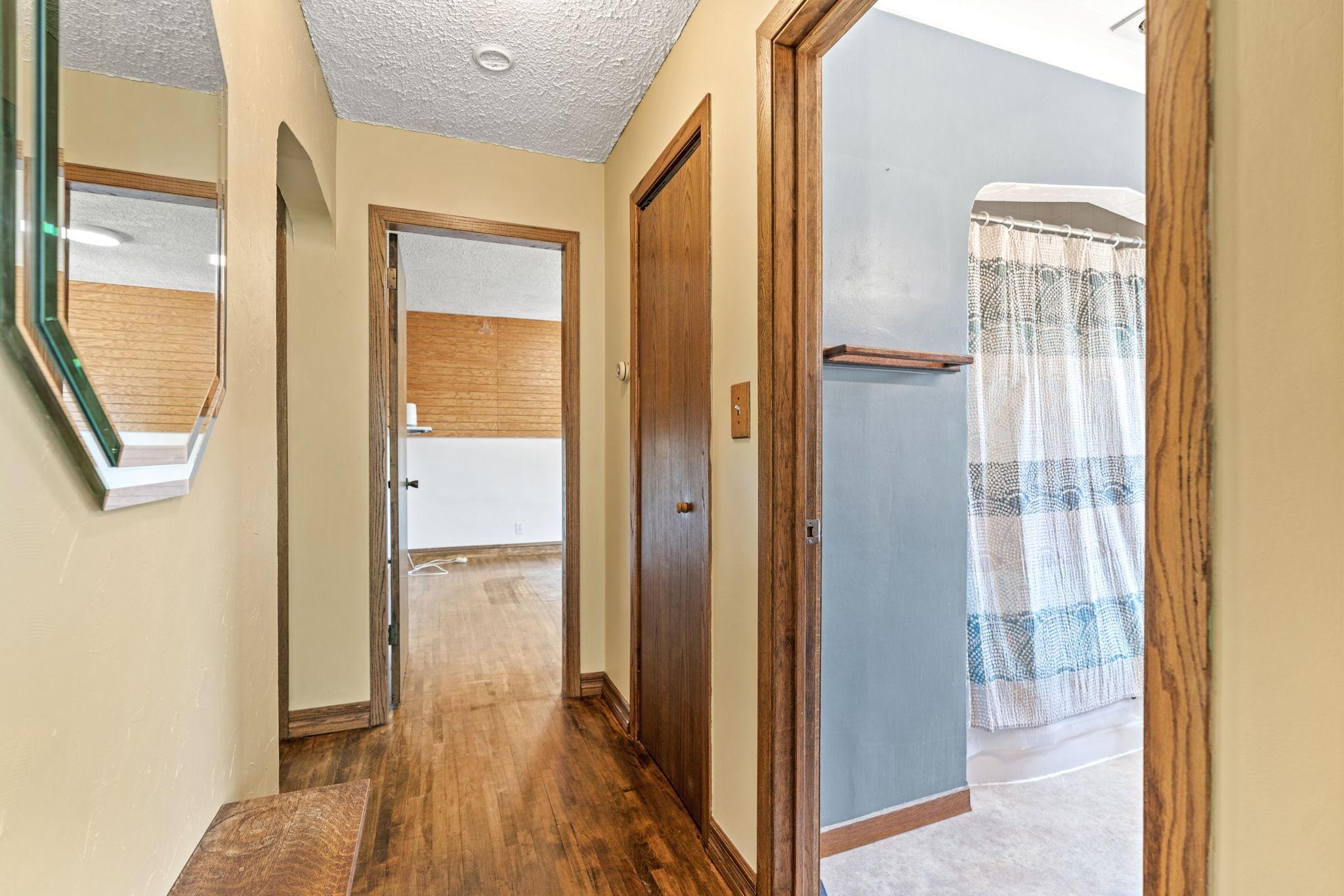 5510 James Avenue N Property Photo 18