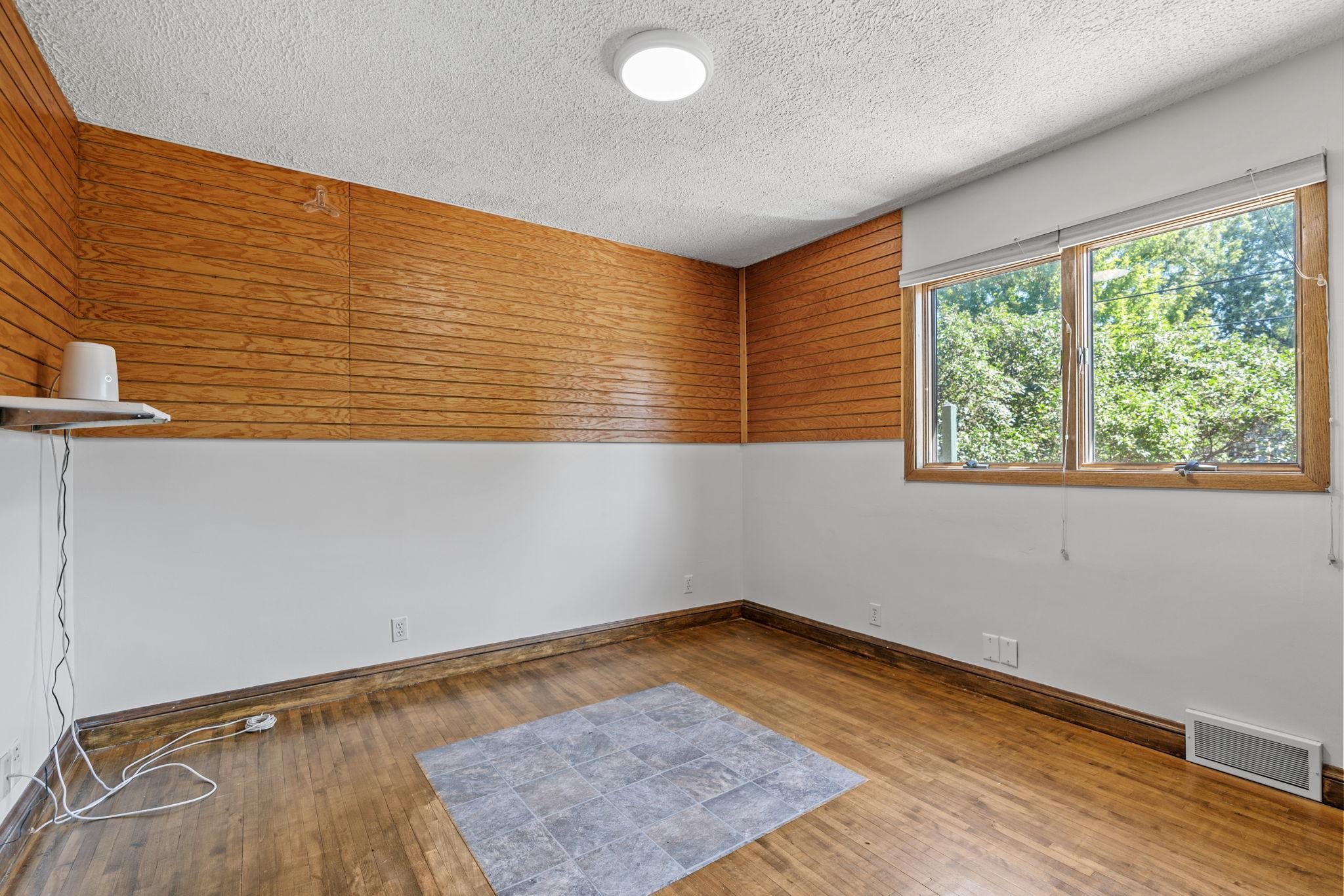 5510 James Avenue N Property Photo 19