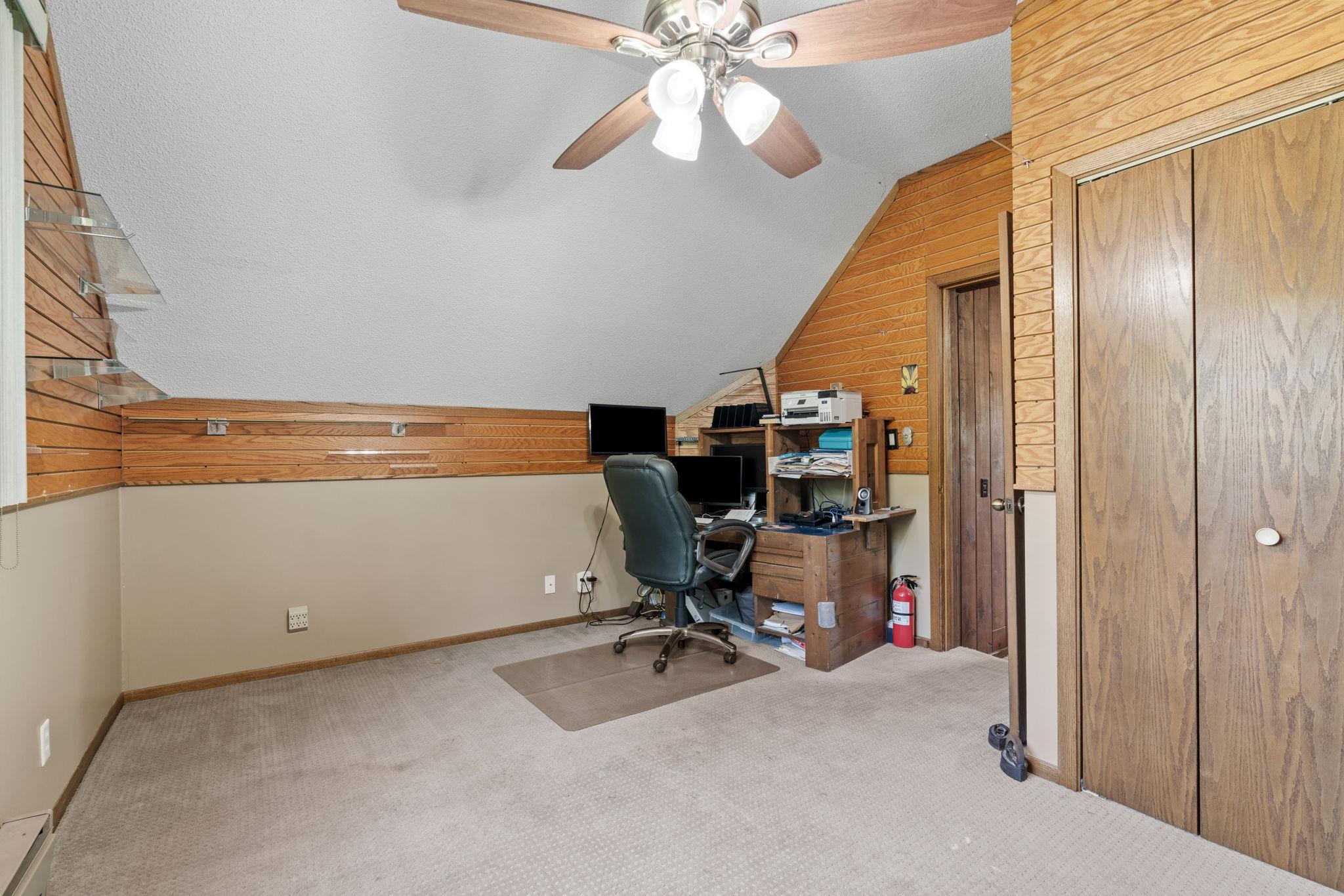 5510 James Avenue N Property Photo 27