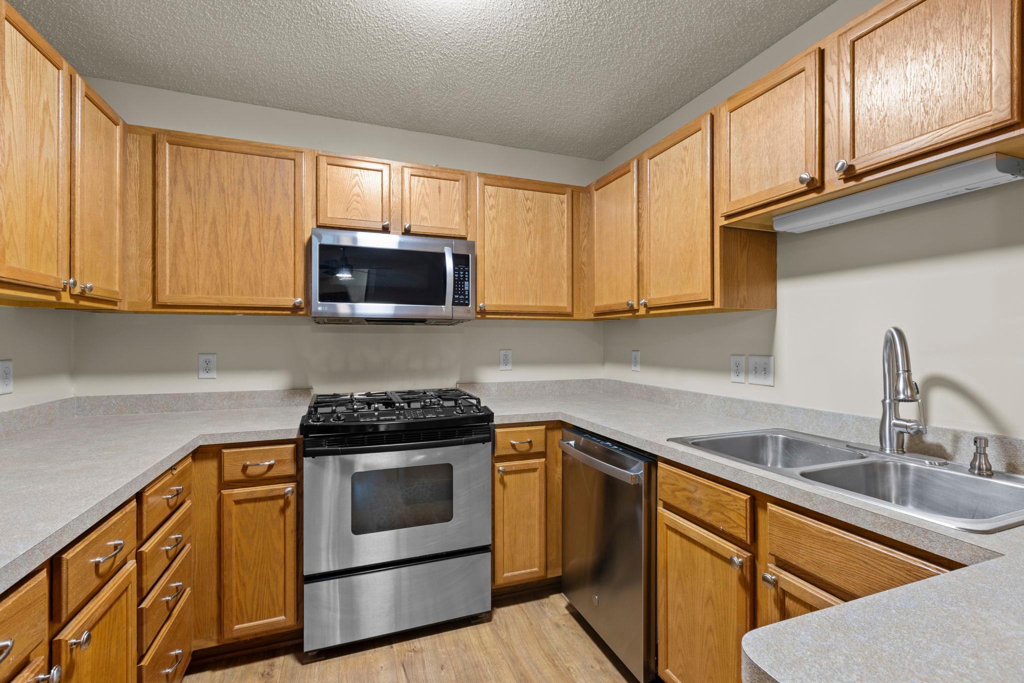 1591 Serenity Lane Property Photo 7