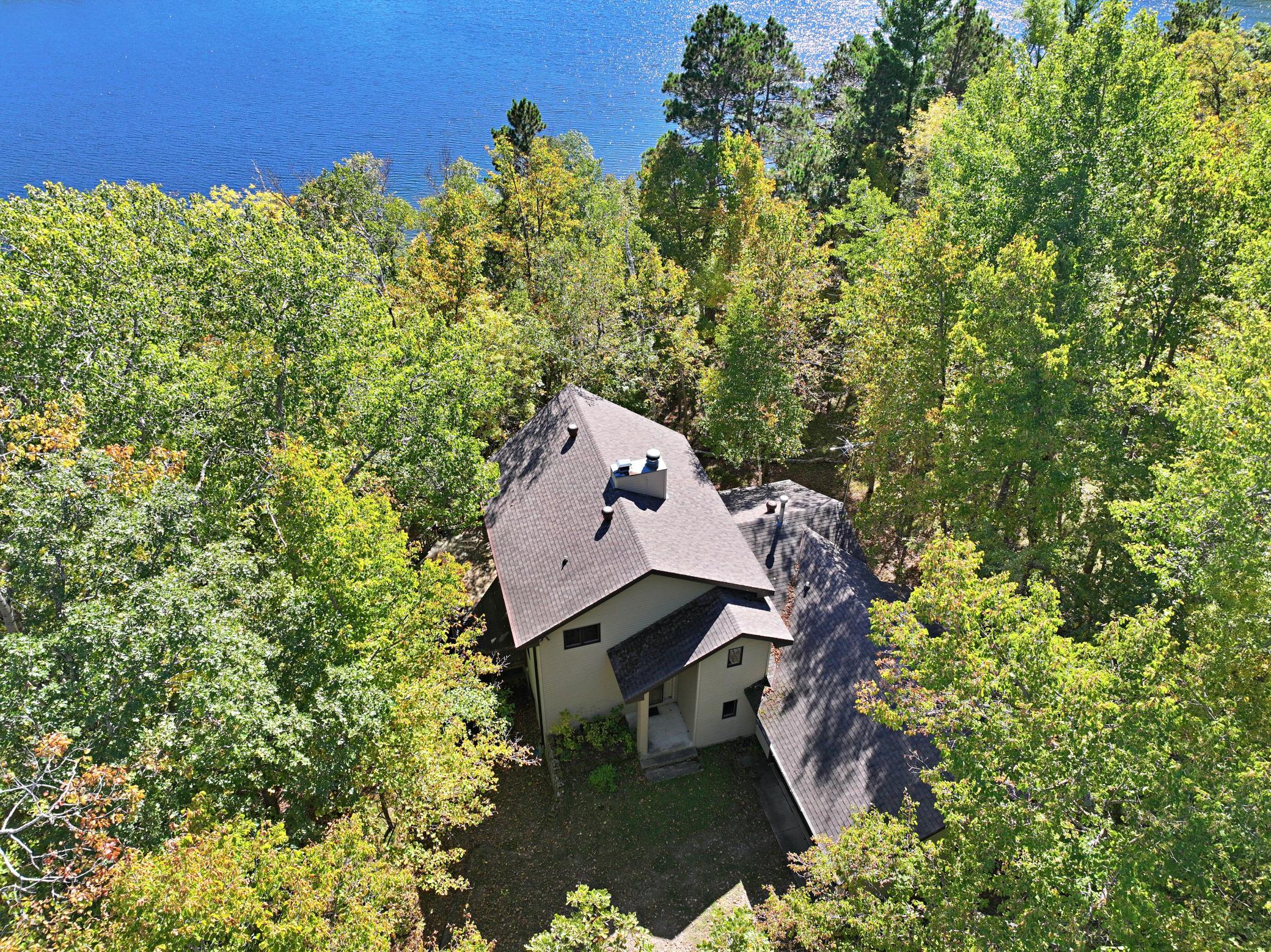24913 Great Pine Drive Property Photo 4