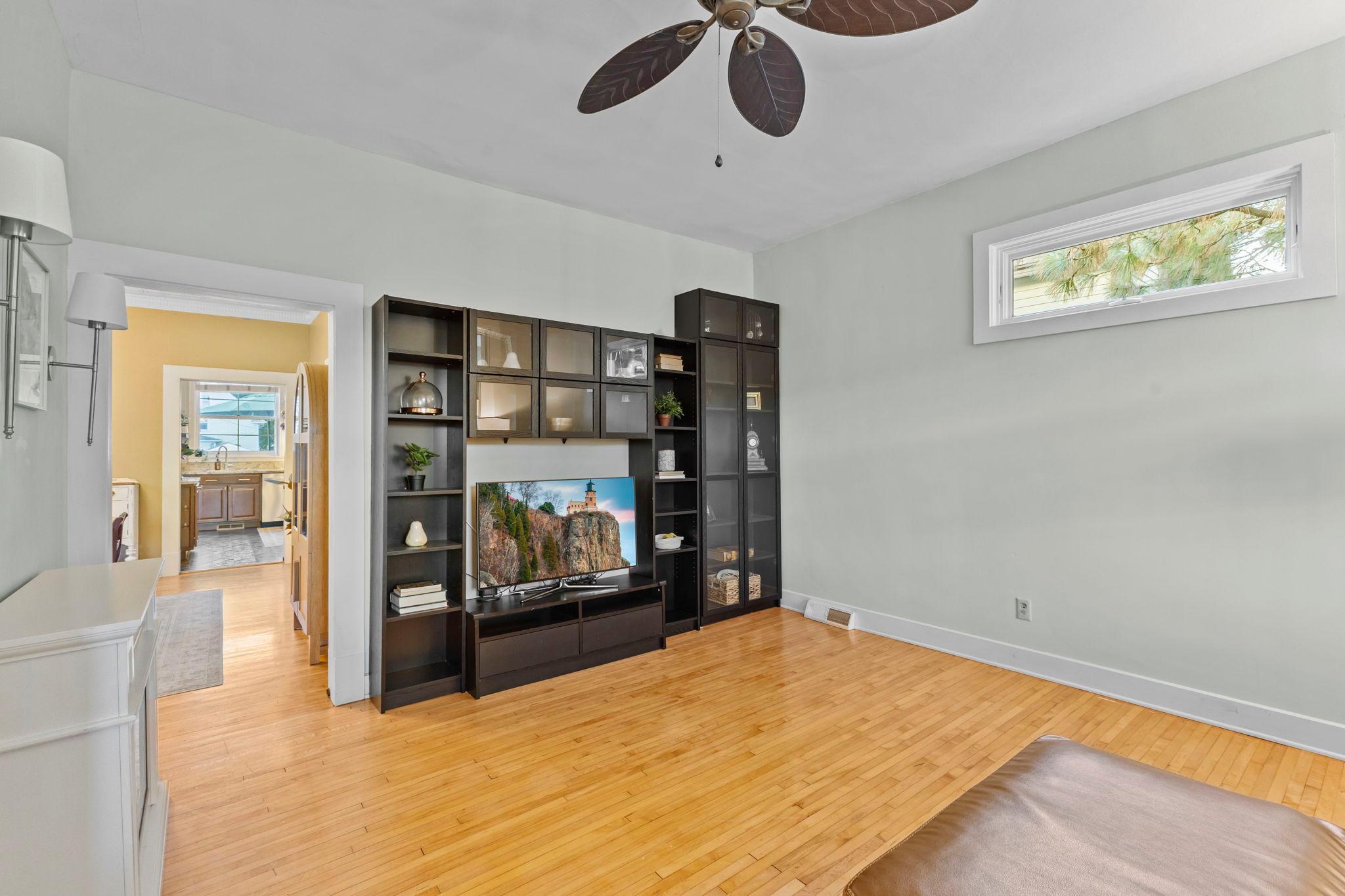 870 Randolph Avenue Property Photo 6