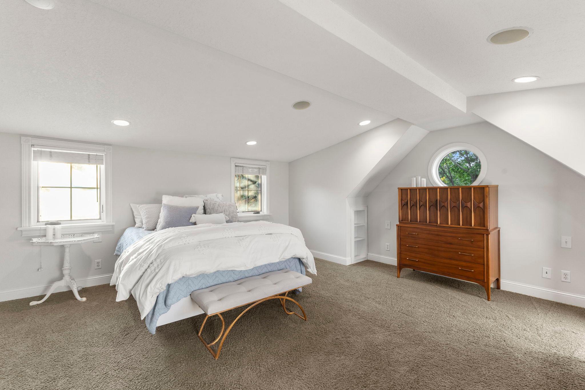 870 Randolph Avenue Property Photo 36