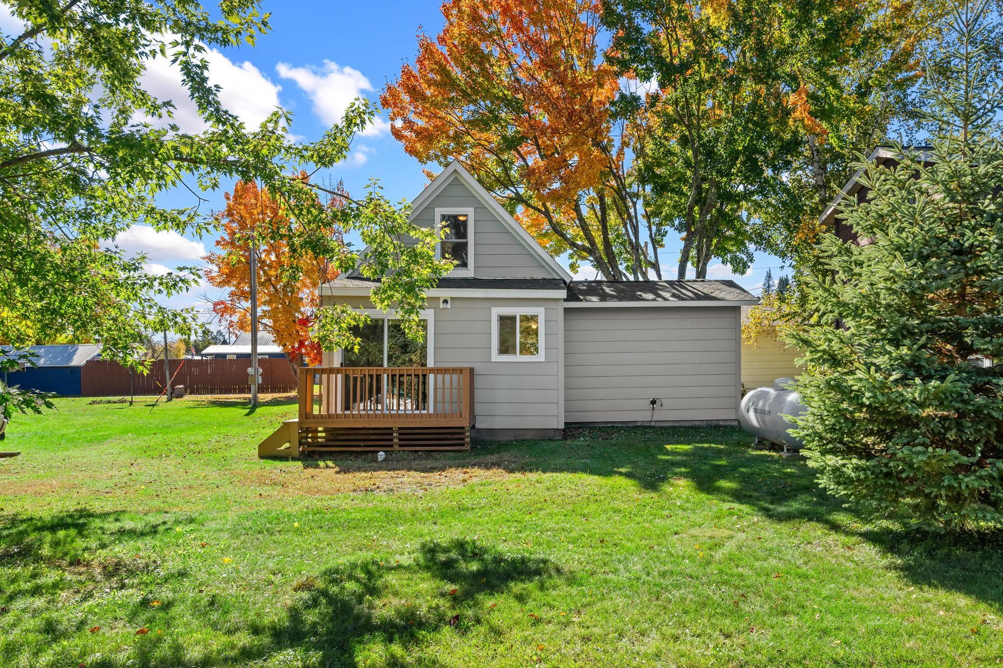 206 Peary Street Property Photo 1