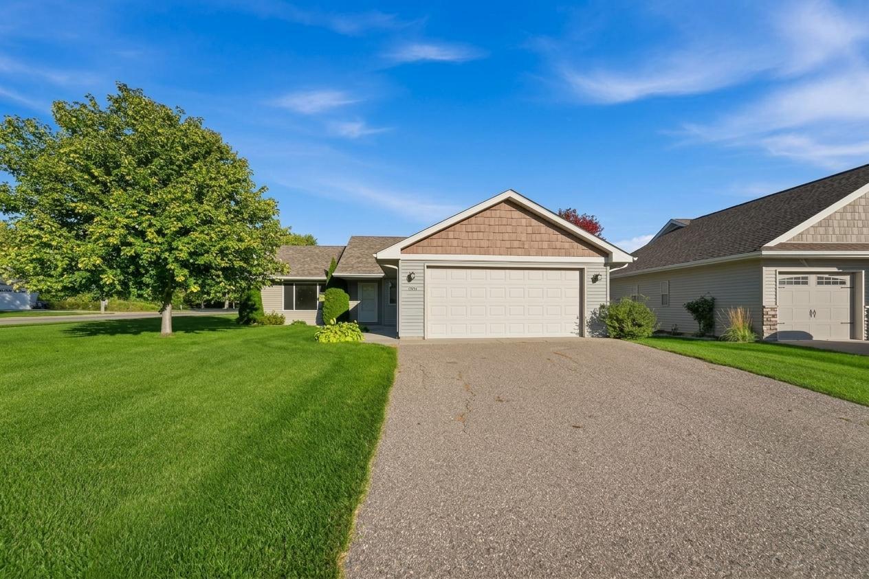 1651 Payton Court Ne Property Photo 1