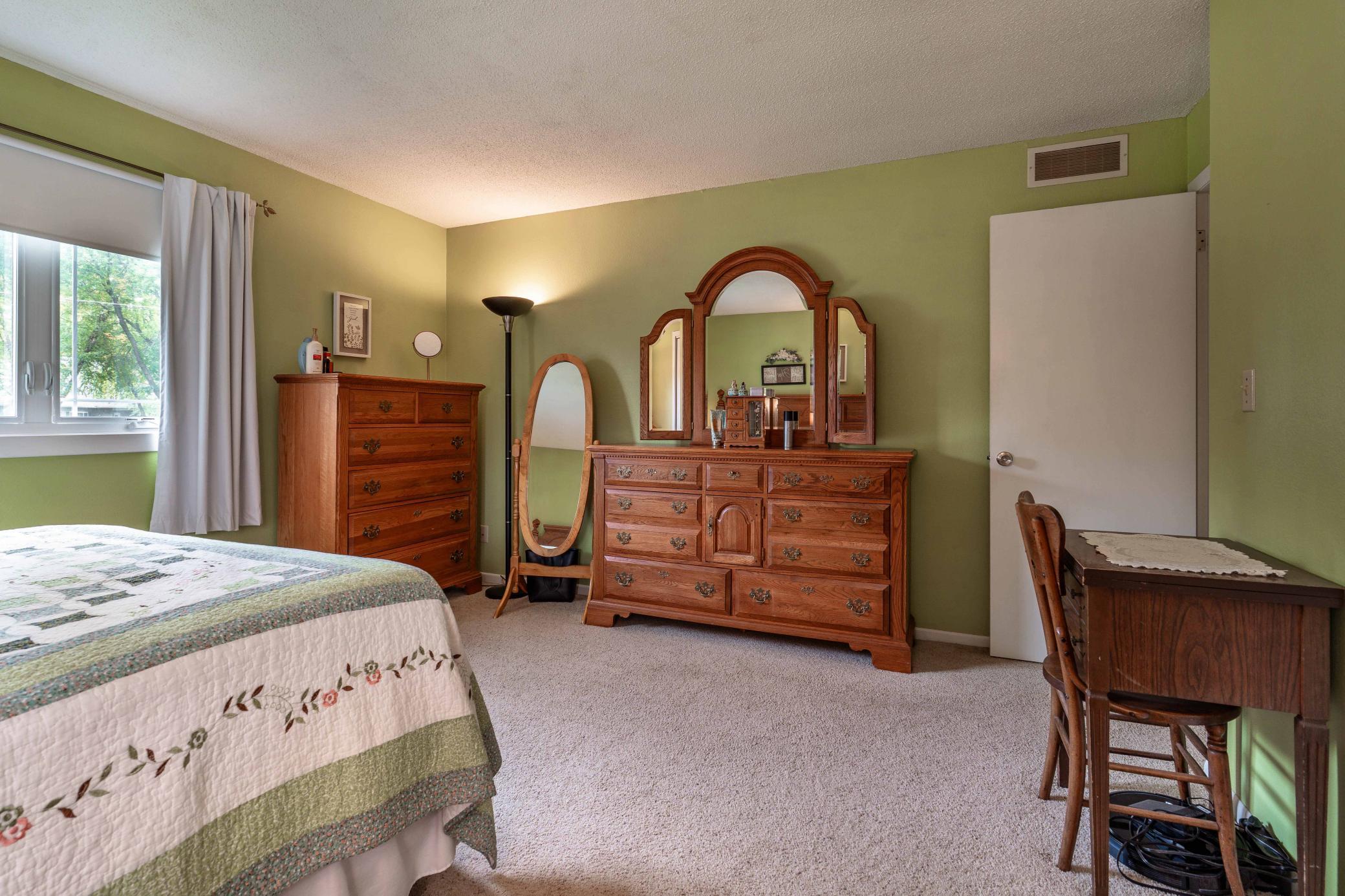 1320 S Mabelle Avenue Property Photo 26