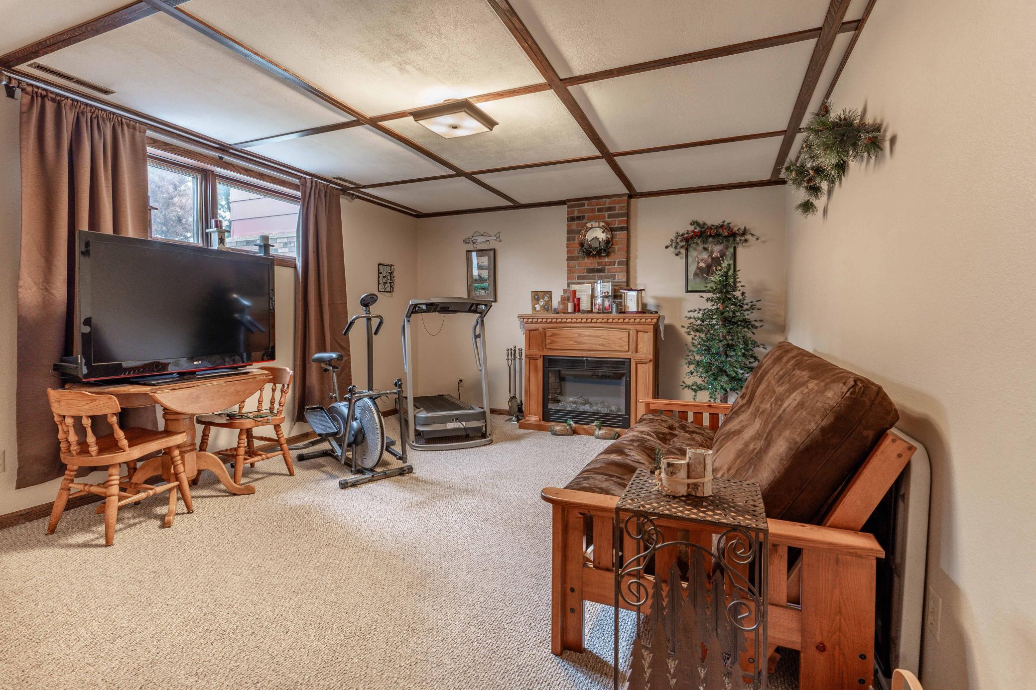1320 S Mabelle Avenue Property Photo 36