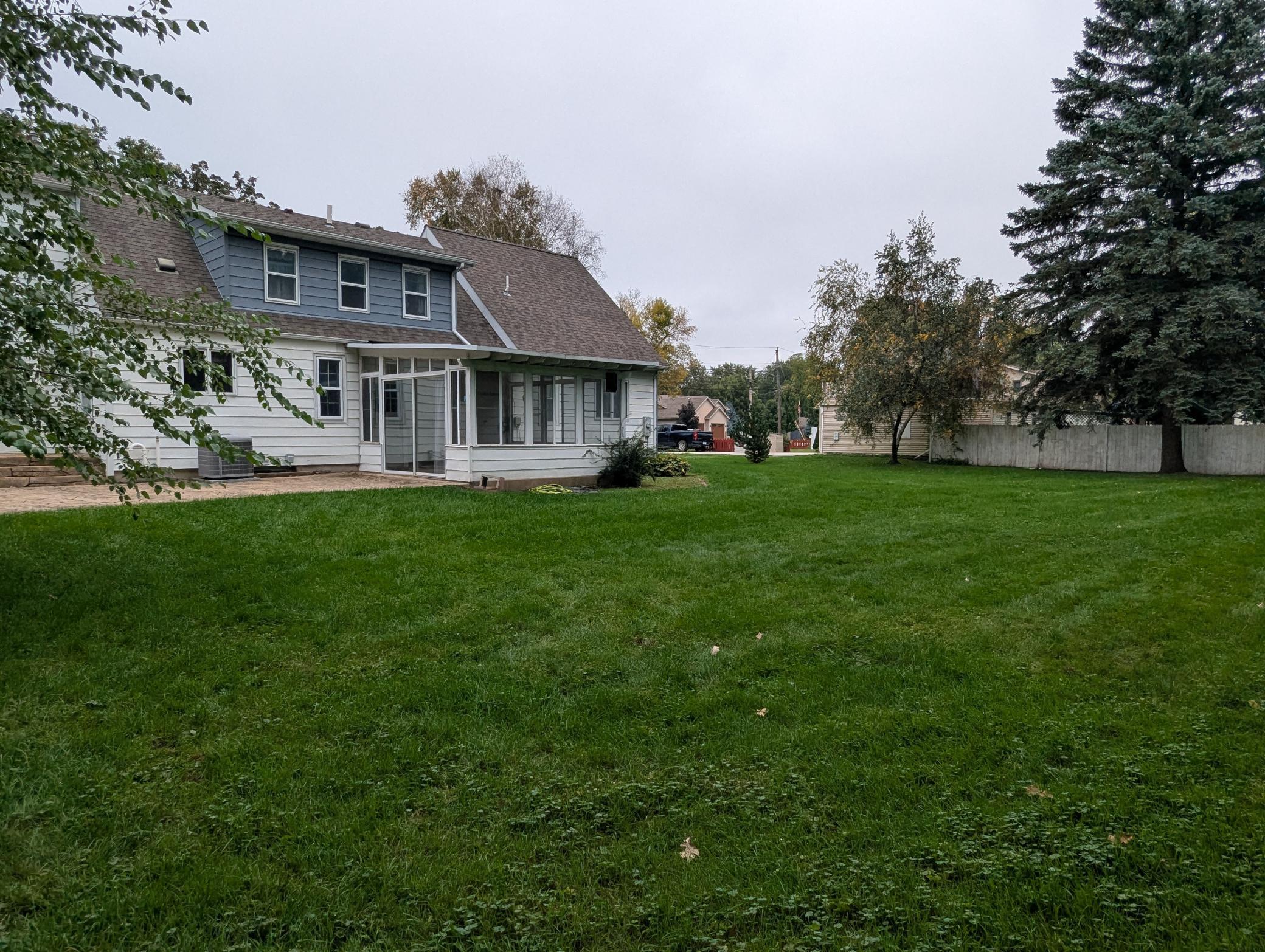 1639 Massee Street Property Photo 2