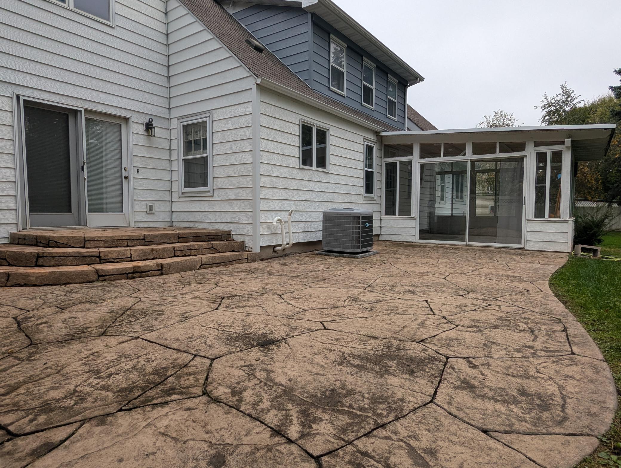 1639 Massee Street Property Photo 5