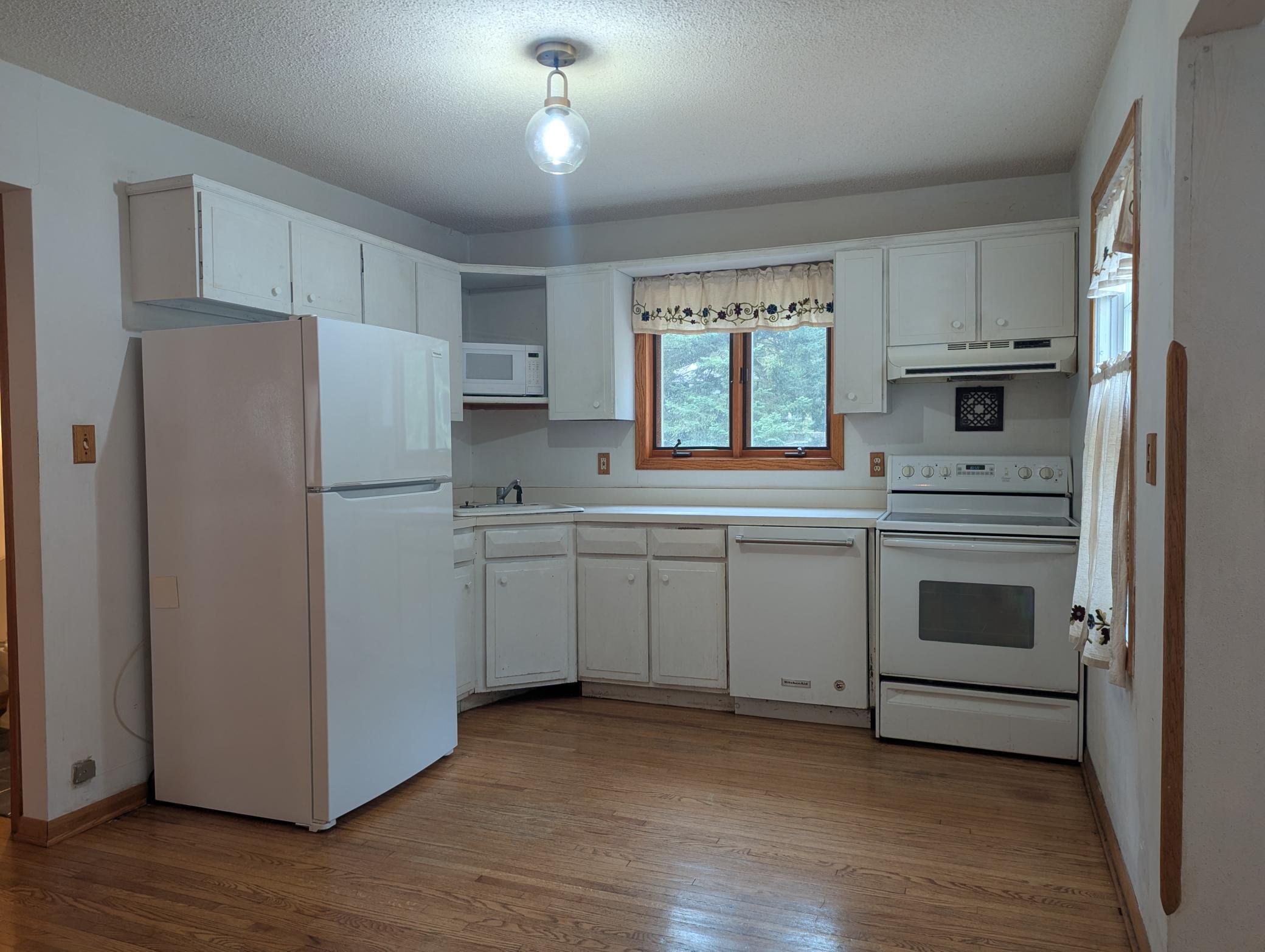 1639 Massee Street Property Photo 13