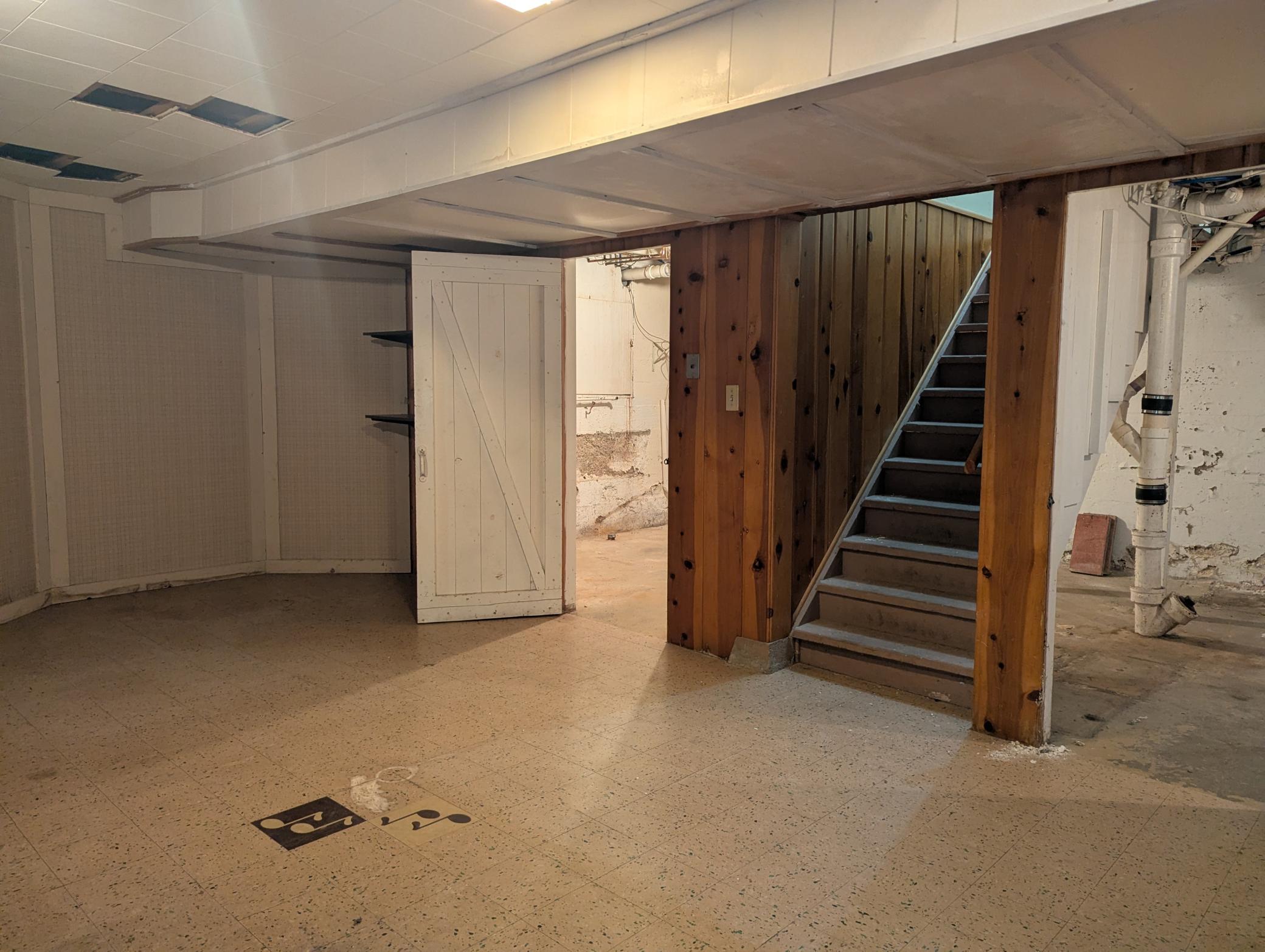 1639 Massee Street Property Photo 39