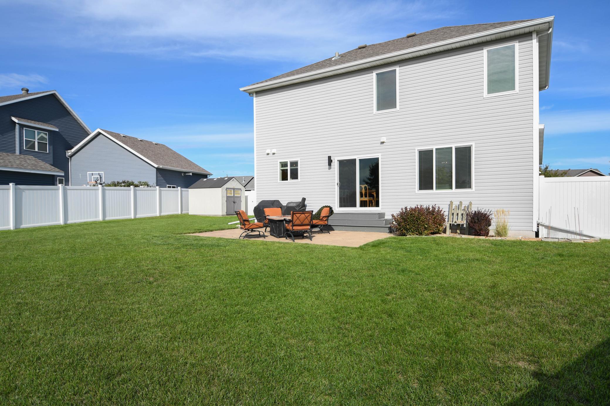 3584 6th Street E Property Photo 9