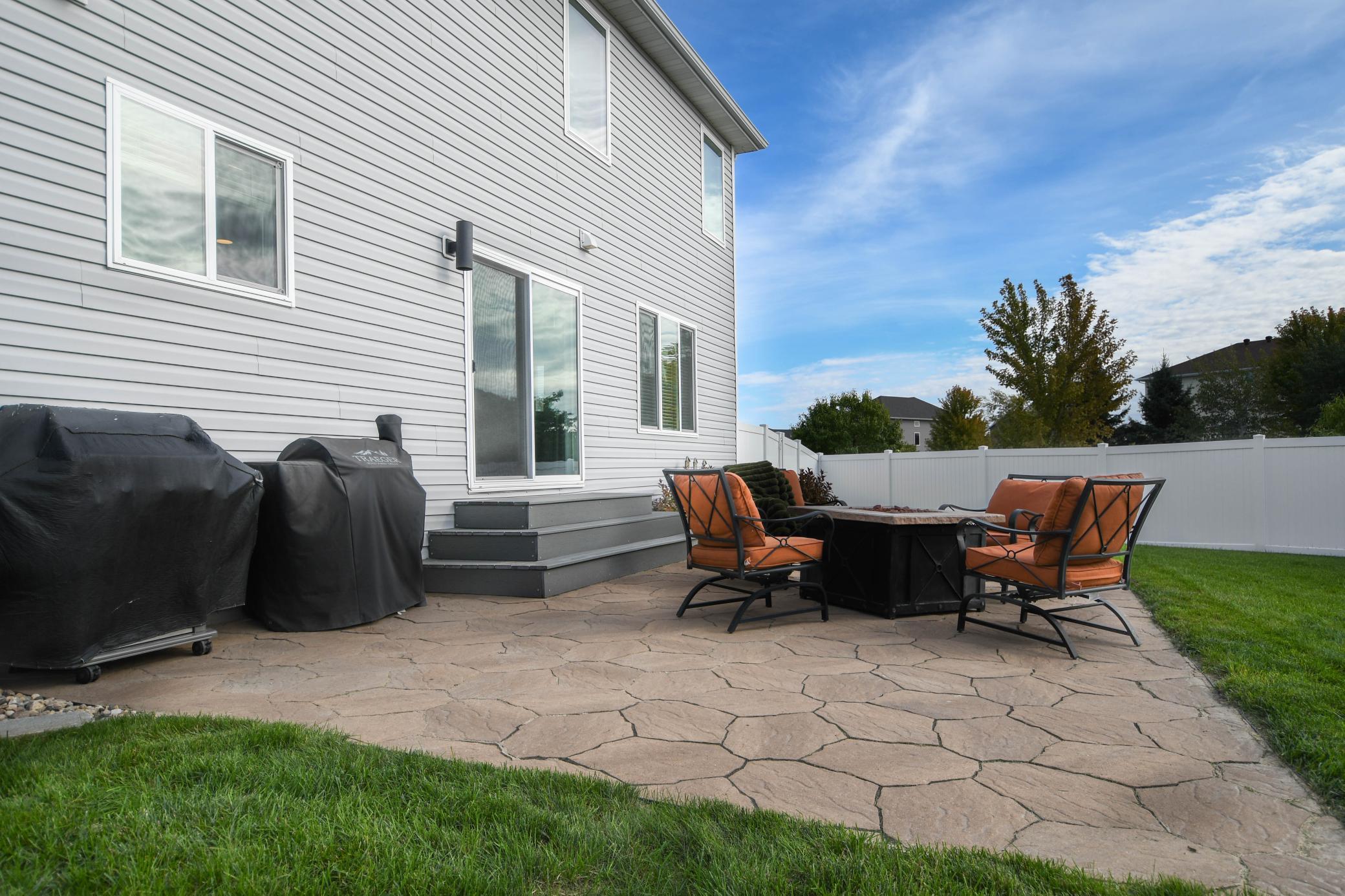 3584 6th Street E Property Photo 12