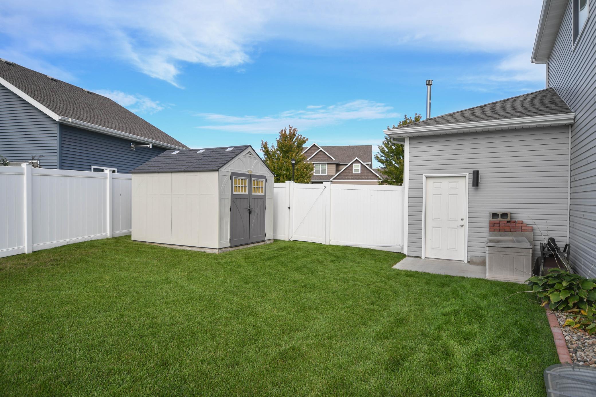 3584 6th Street E Property Photo 14