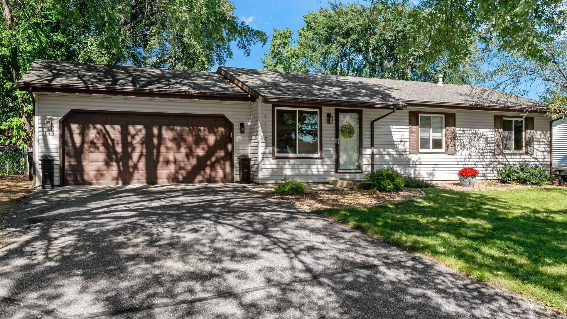 11132 97th Place N Property Photo 2