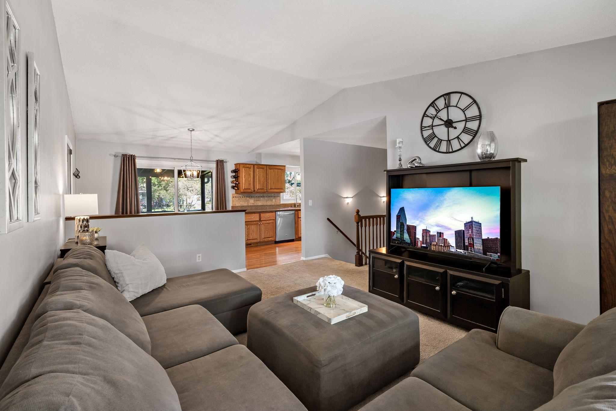 11132 97th Place N Property Photo 6
