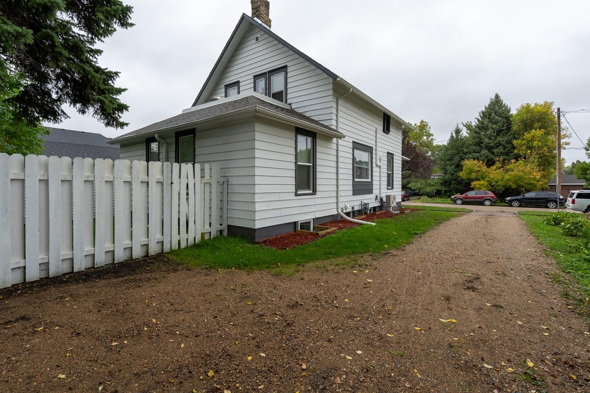 415 3rd Avenue S Property Photo 5