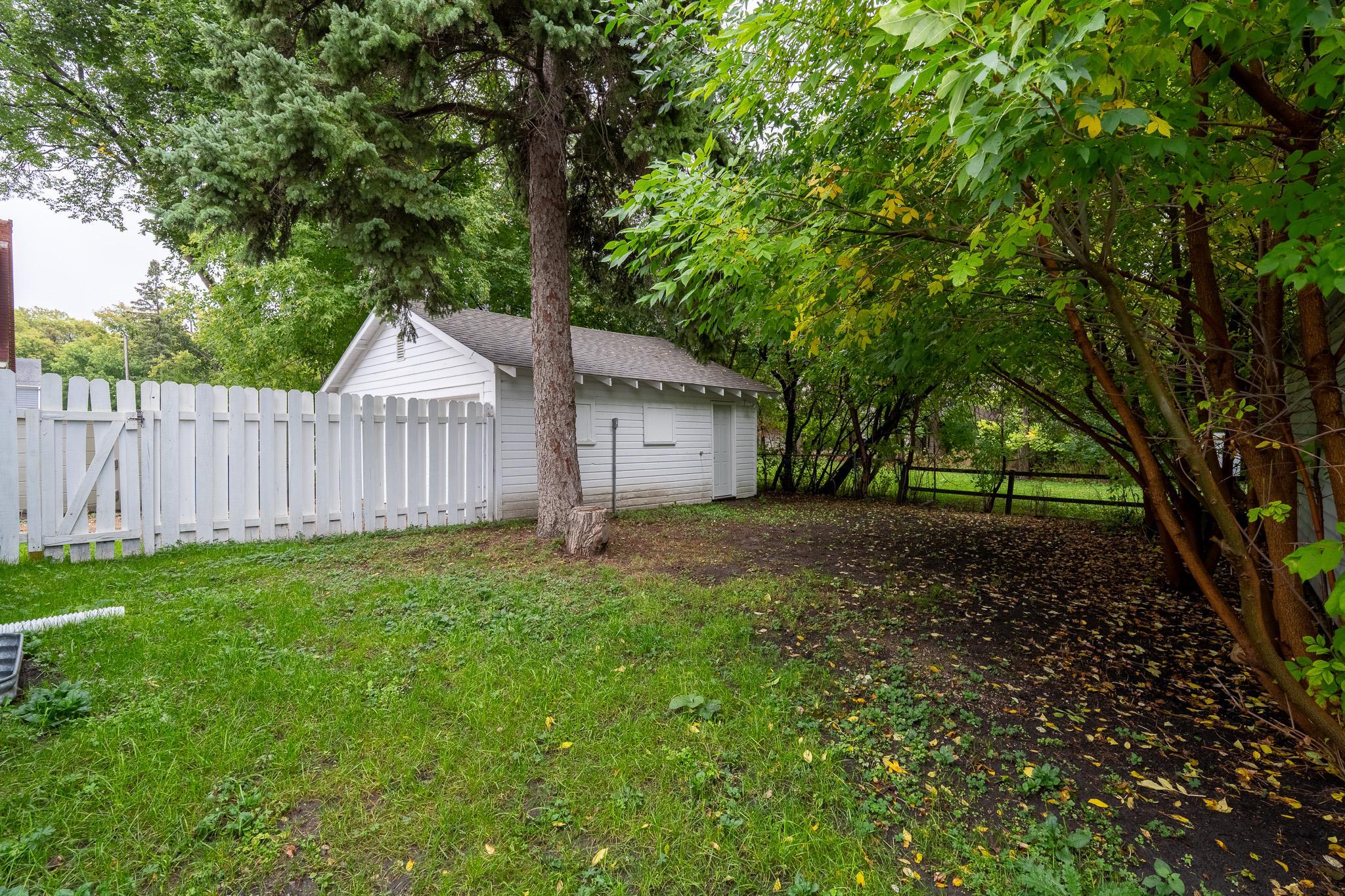 415 3rd Avenue S Property Photo 6