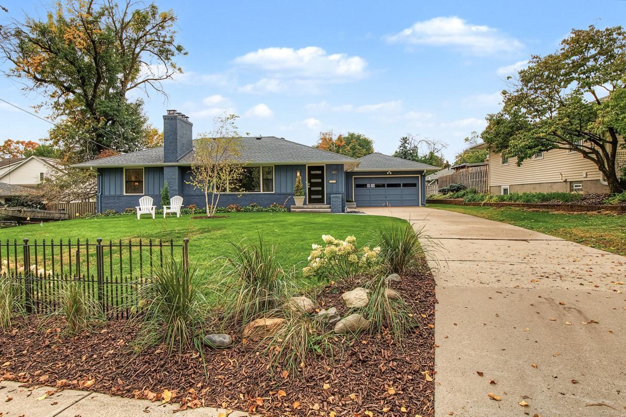 4625 Valley View Road Property Photo 1