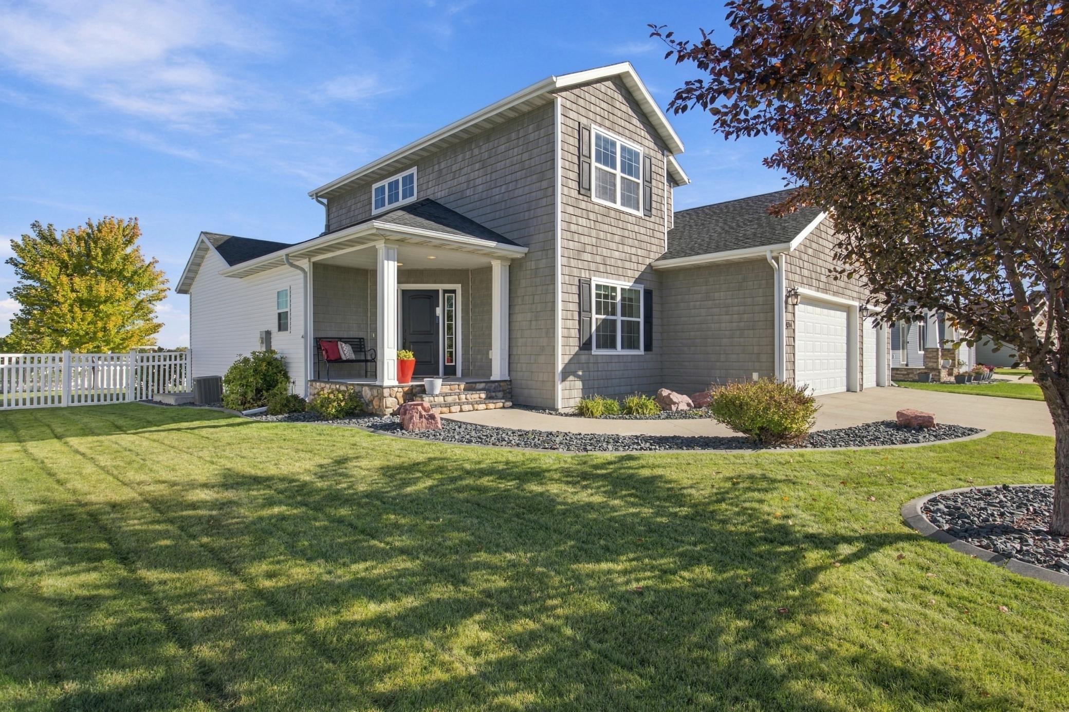 4914 Loden Court S Property Photo 1